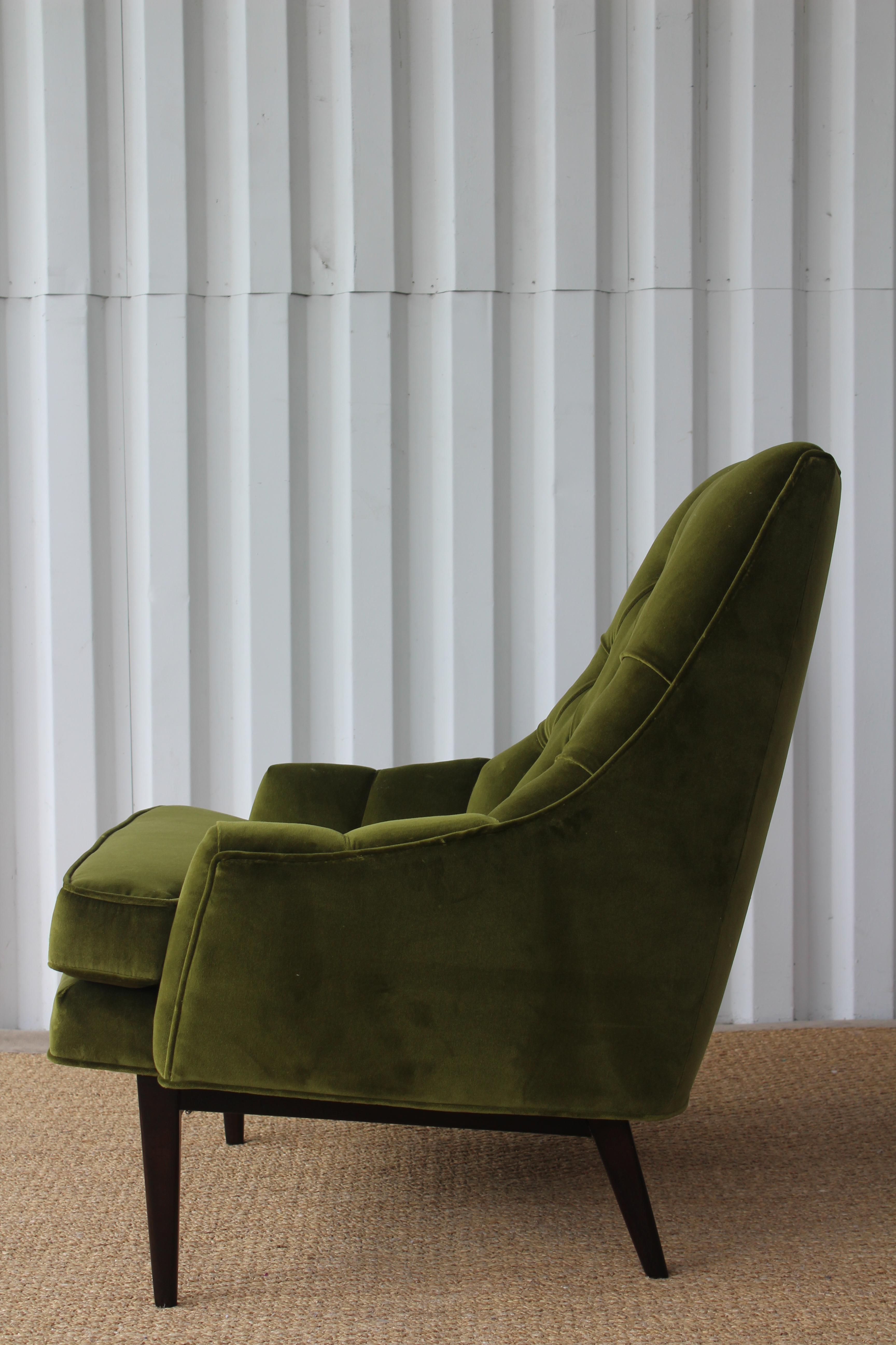 Pair of 1960s Velvet Tufted Lounge Chairs 1