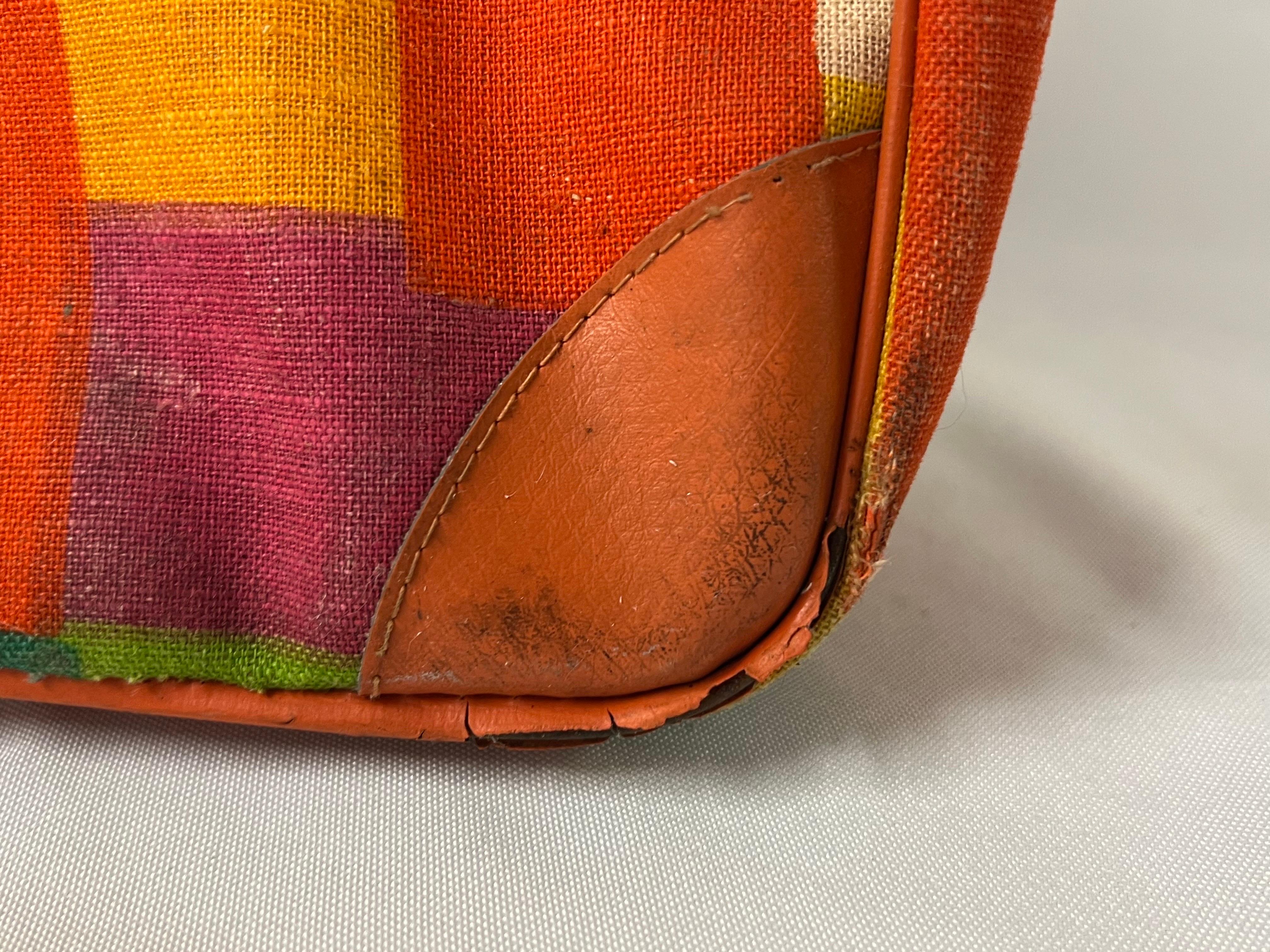 Paire de valises Vintage Hippie Pop Art des années 60 par Gimbels en vente 9