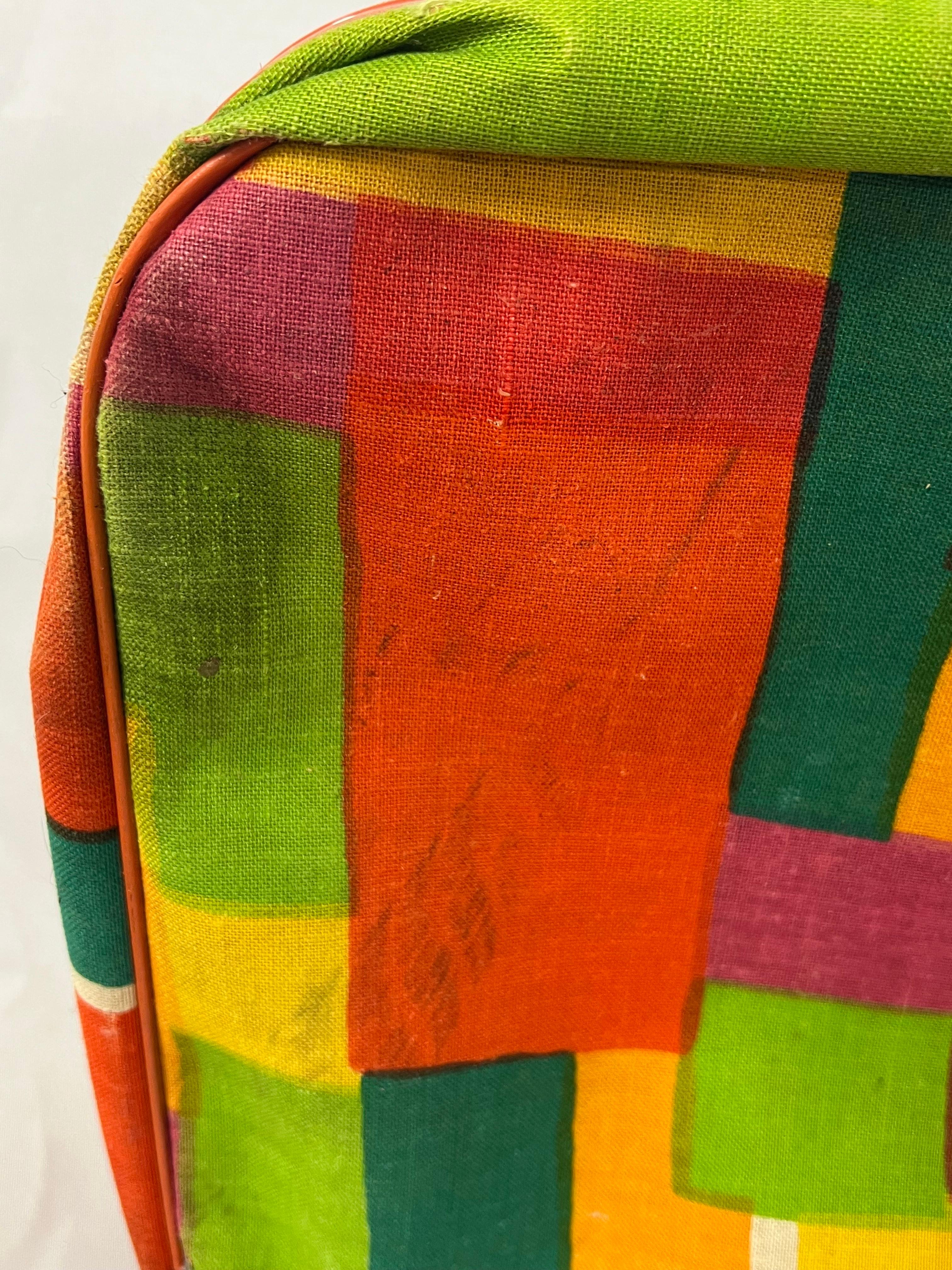 Paire de valises Vintage Hippie Pop Art des années 60 par Gimbels en vente 11