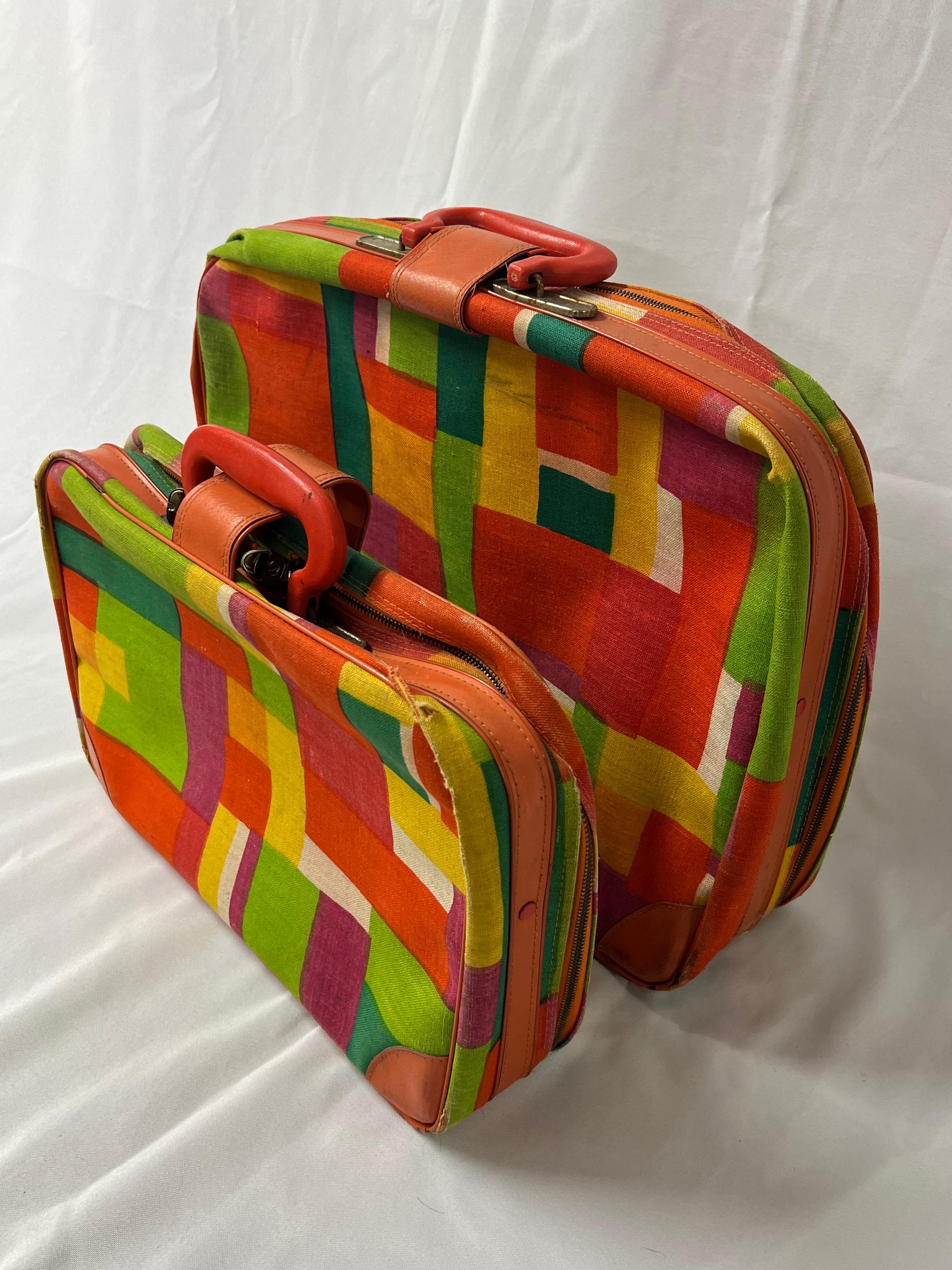 Paire de valises Vintage Hippie Pop Art des années 60 par Gimbels en vente 13