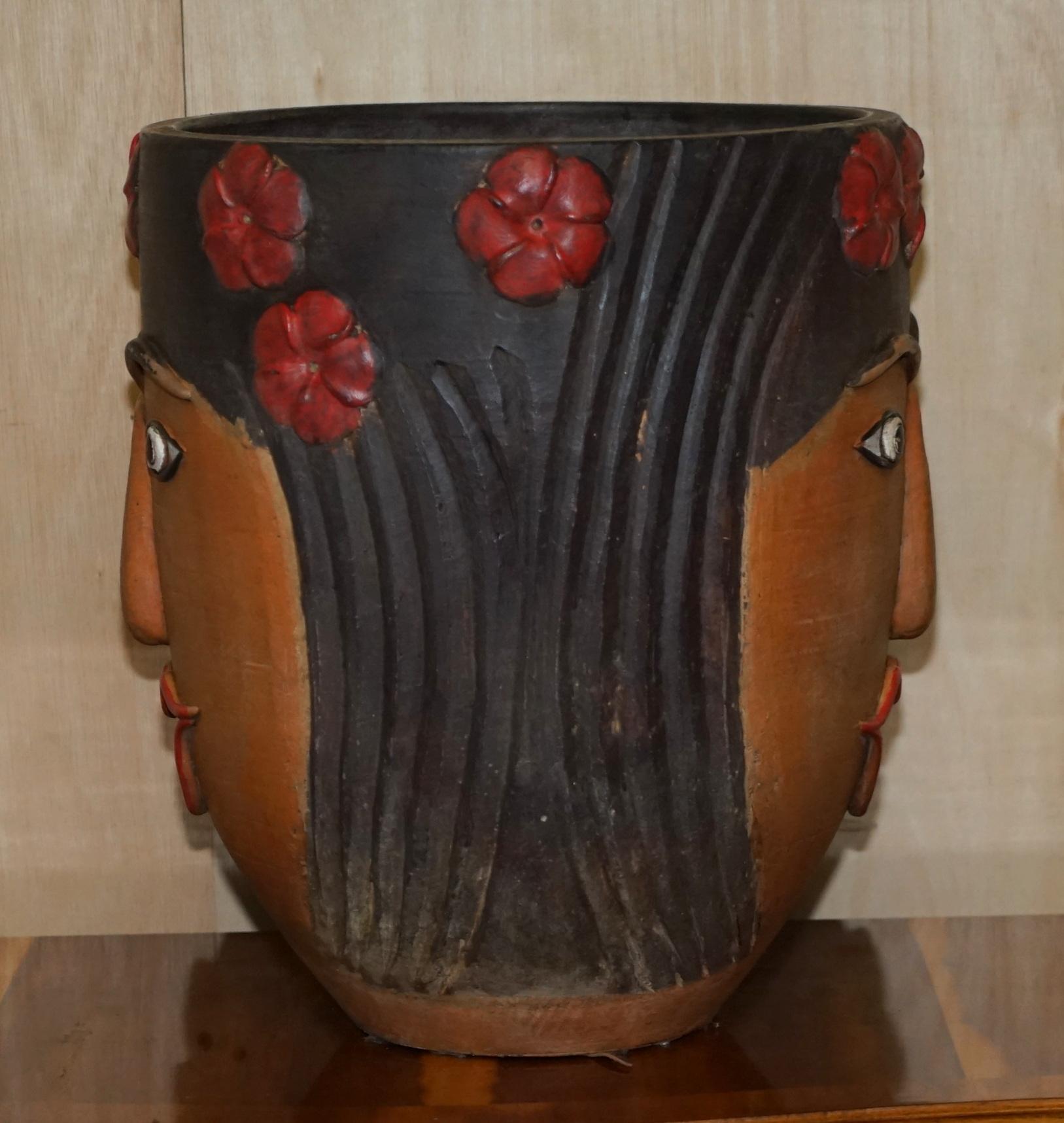 Paire de pots de fleurs en terre cuite d'art populaire mexicain vintage des années 1960 avec visage de tête en vente 8