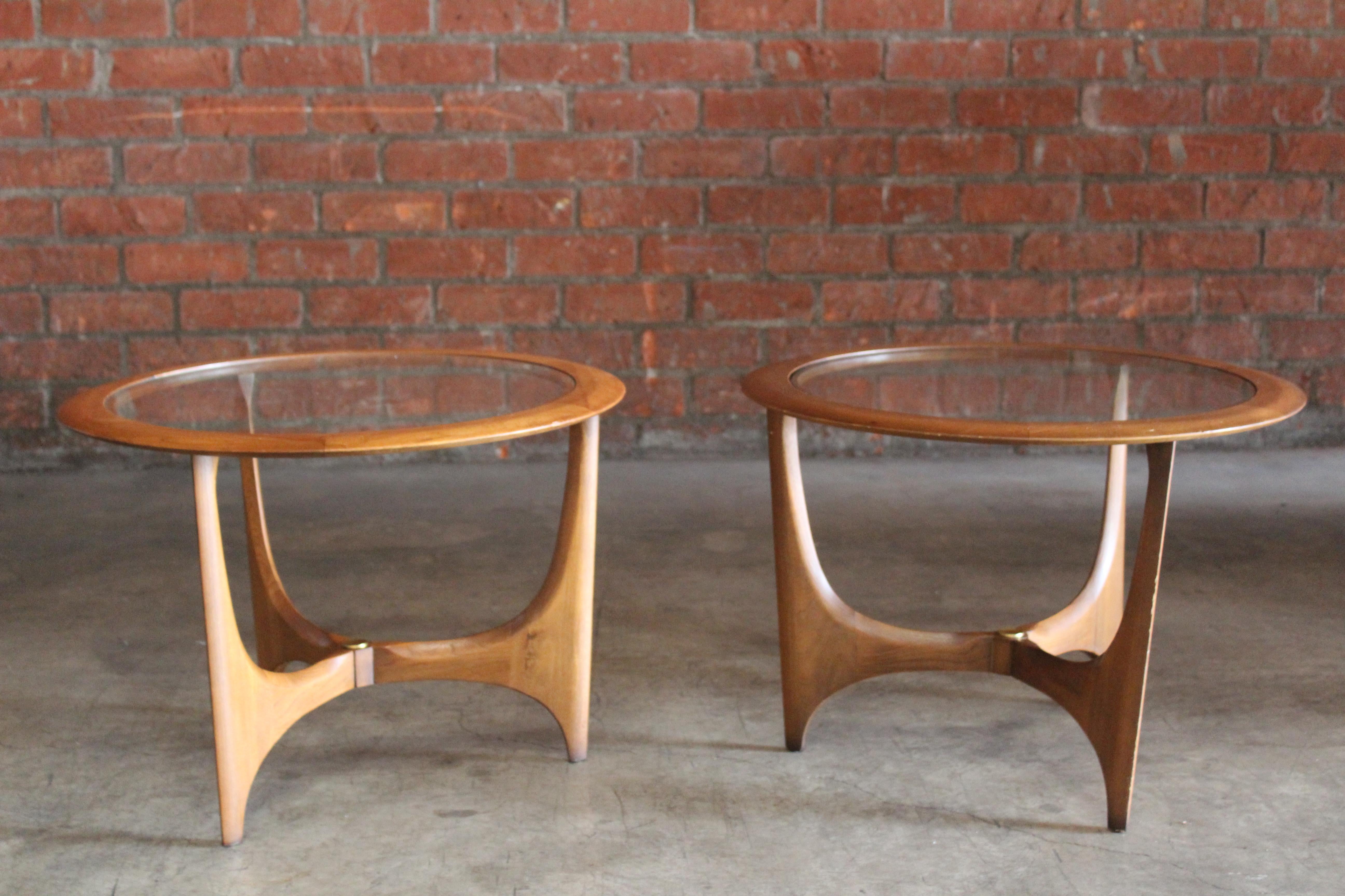 Pair of 1960s Walnut End Tables For Sale 6