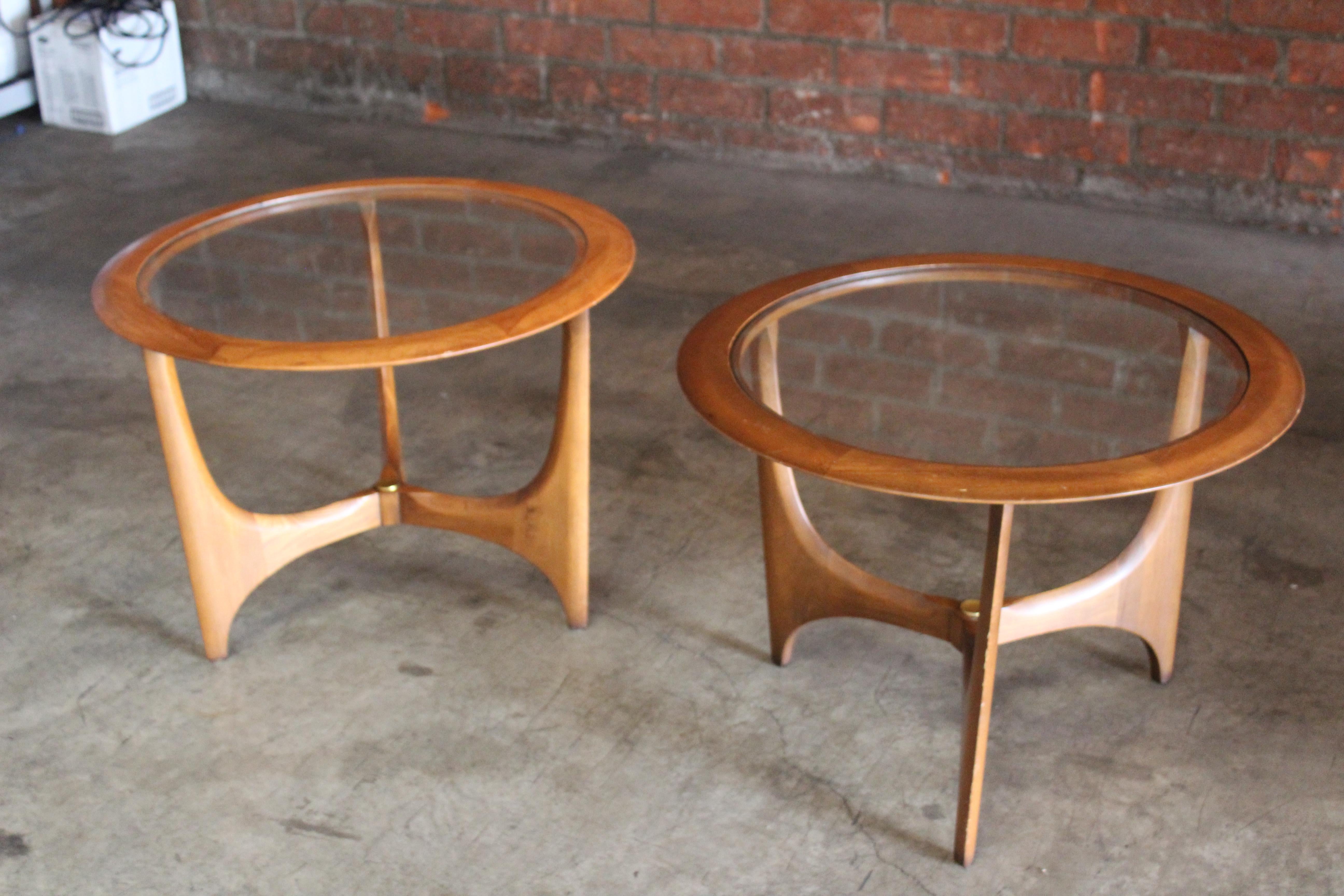 Pair of 1960s Walnut End Tables For Sale 8