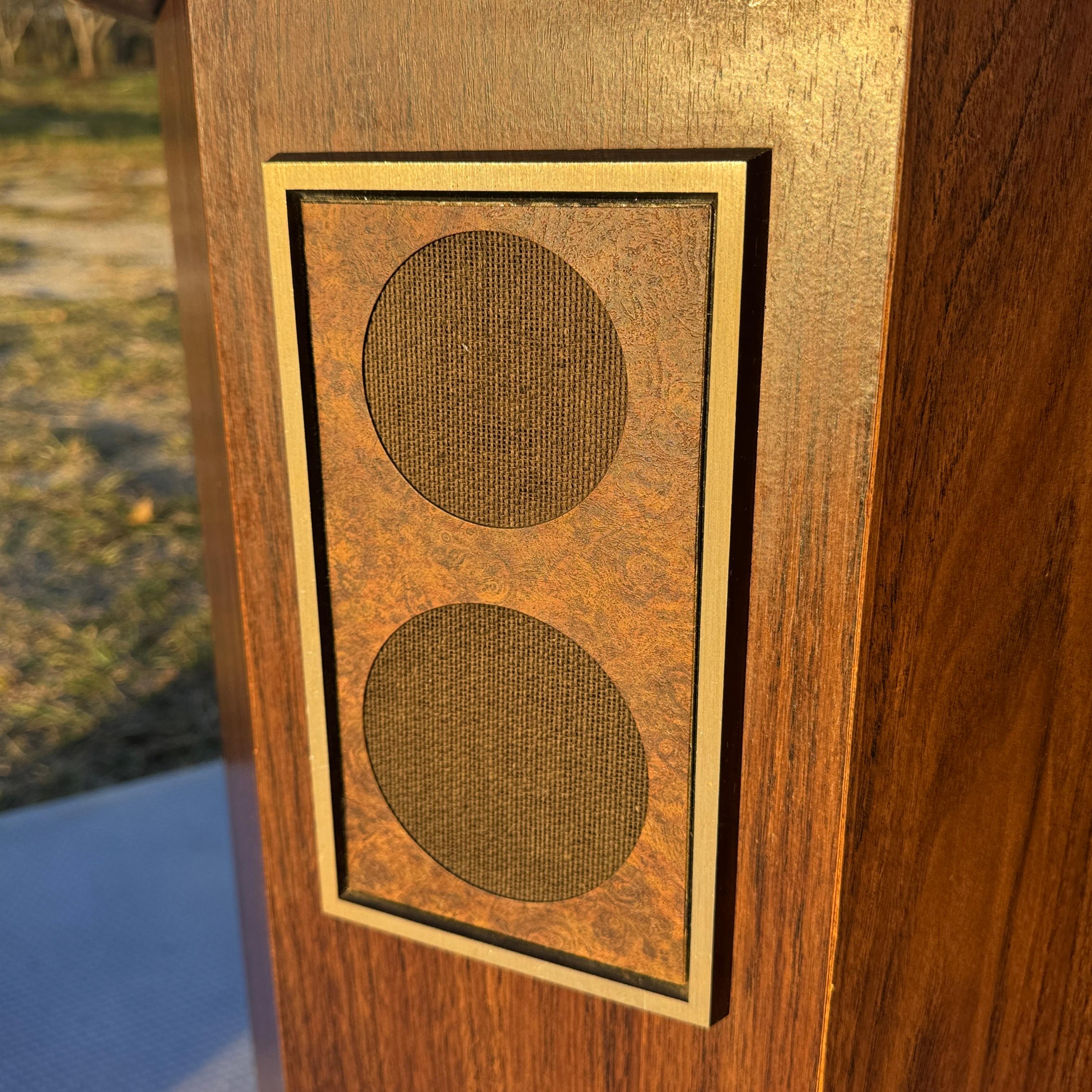 Pair of 1960s Walnut Laminate and Marble Columnar End Table Speakers For Sale 7