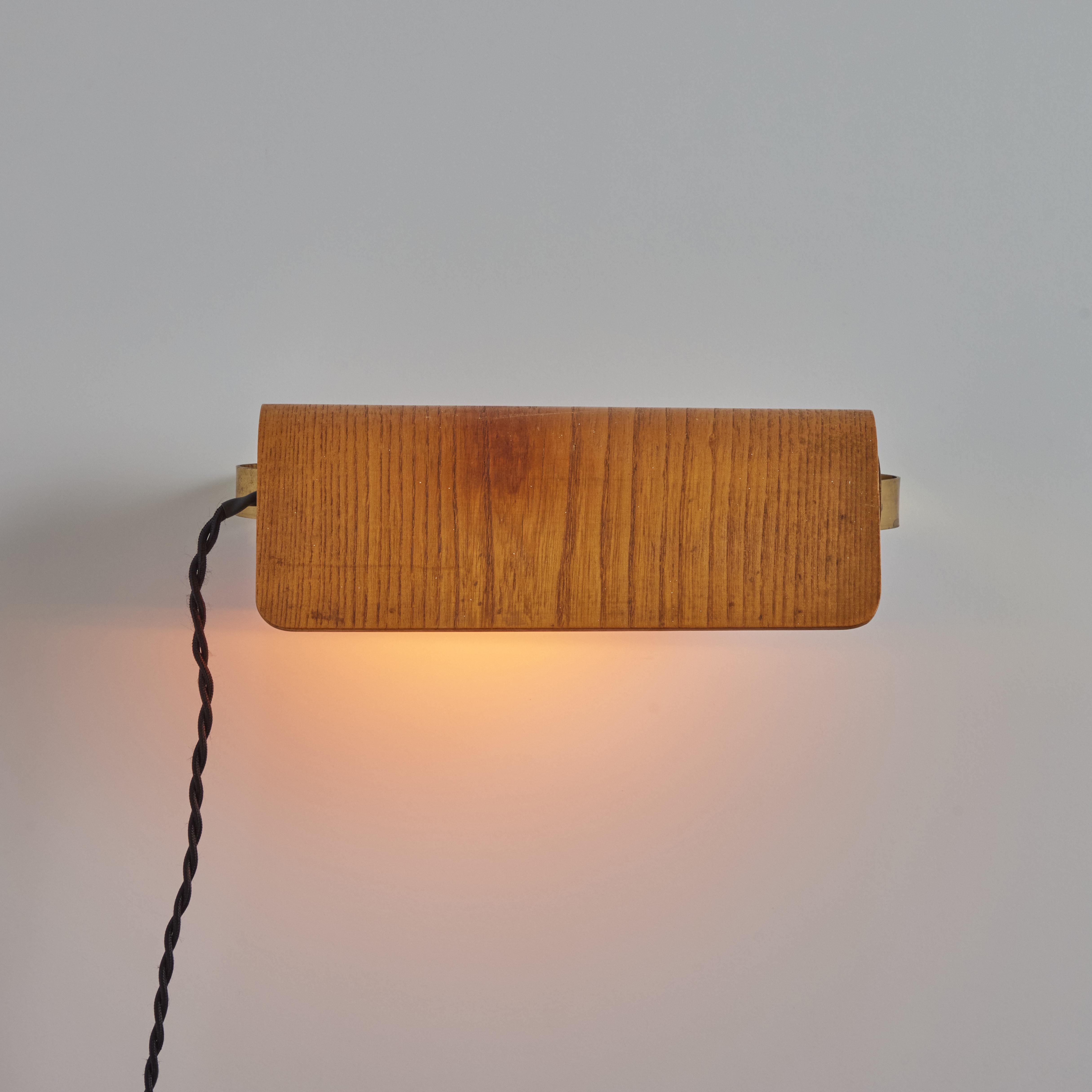 Scandinavian Modern Pair of 1960s Wood & Brass Wall Lamps Attributed to Hans-Agne Jakobsson For Sale