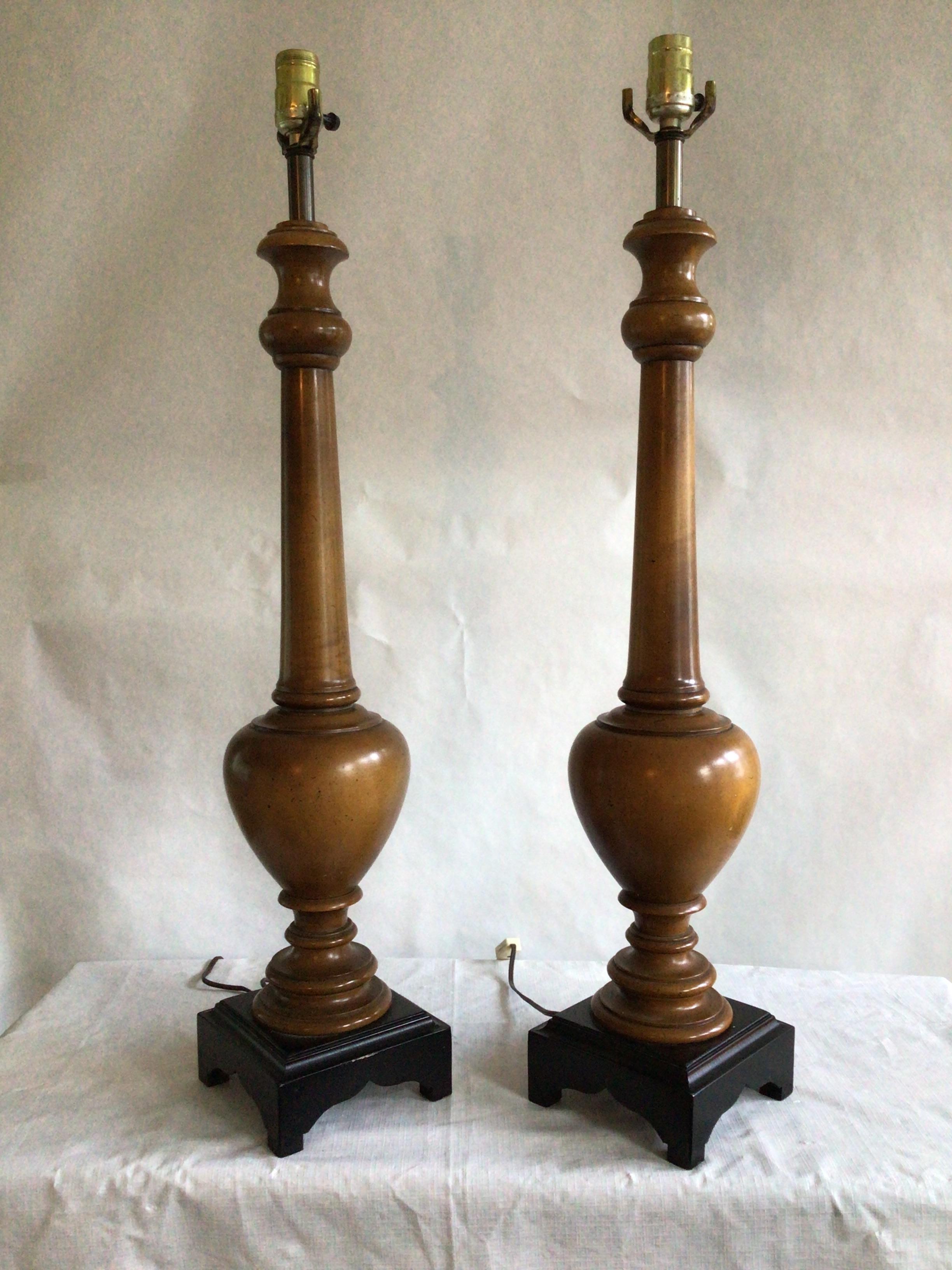 Turned Pair of 1960s Wooden Lamps on Black Wood Base For Sale