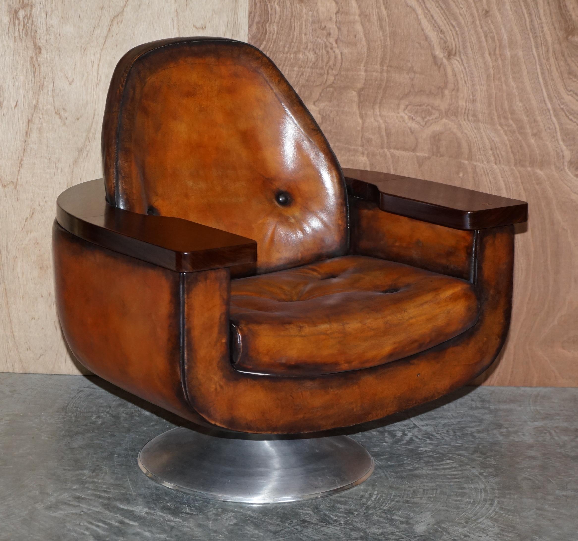 Royal House Antiques

Royal House Antiques is delighted to offer for sale this lovely pair of fully restored 1969 hand-dyed whiskey brown leather Peter Hoyte councillors armchairs with Rosewood frames that have internal storage

Please note the