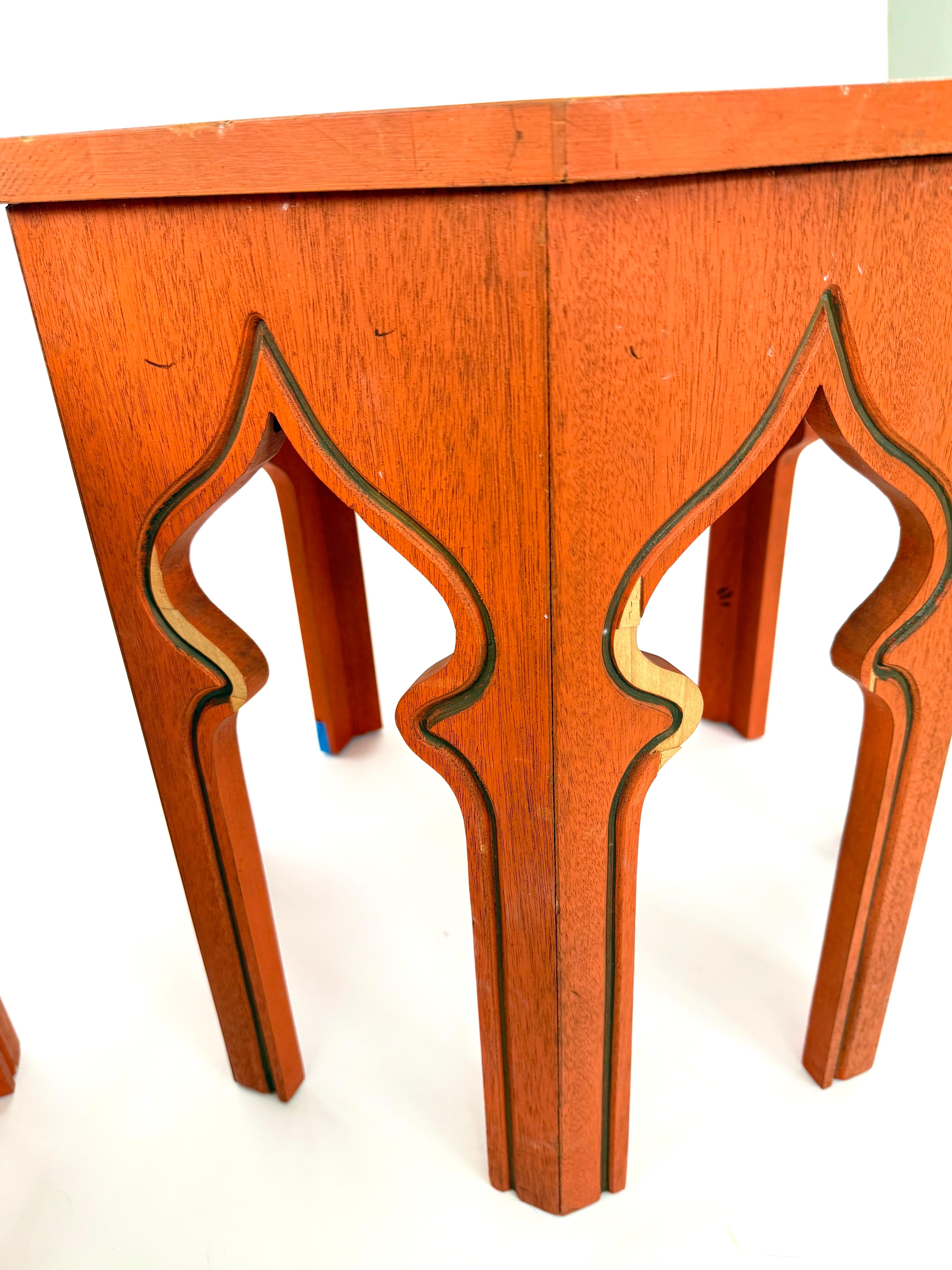 Pair of 1970 moorish style hexagonal side tables im Zustand „Gut“ im Angebot in Dallas, TX