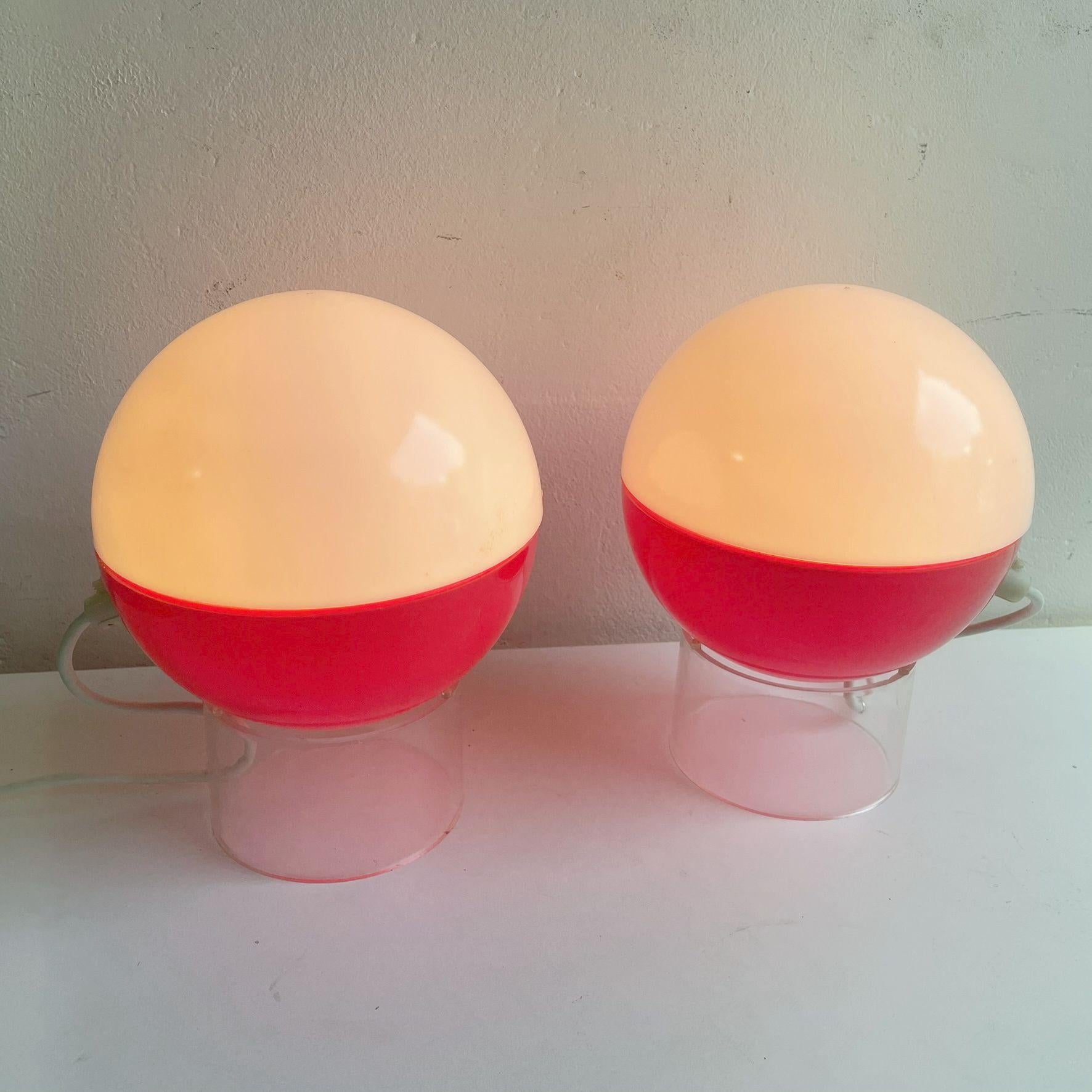 Pair of 1970ies plastic table lamps Guzzini style For Sale 2