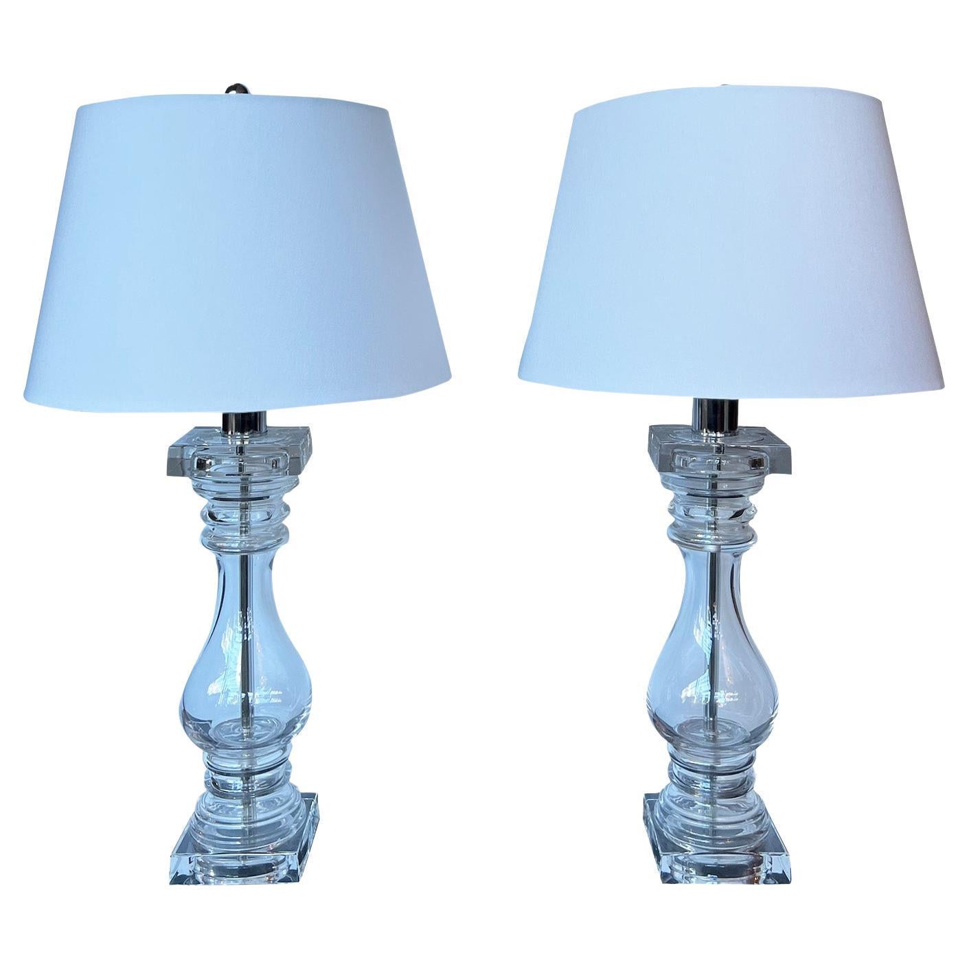 Coppia di lampade a balaustro degli anni '70 di Chapman Glass