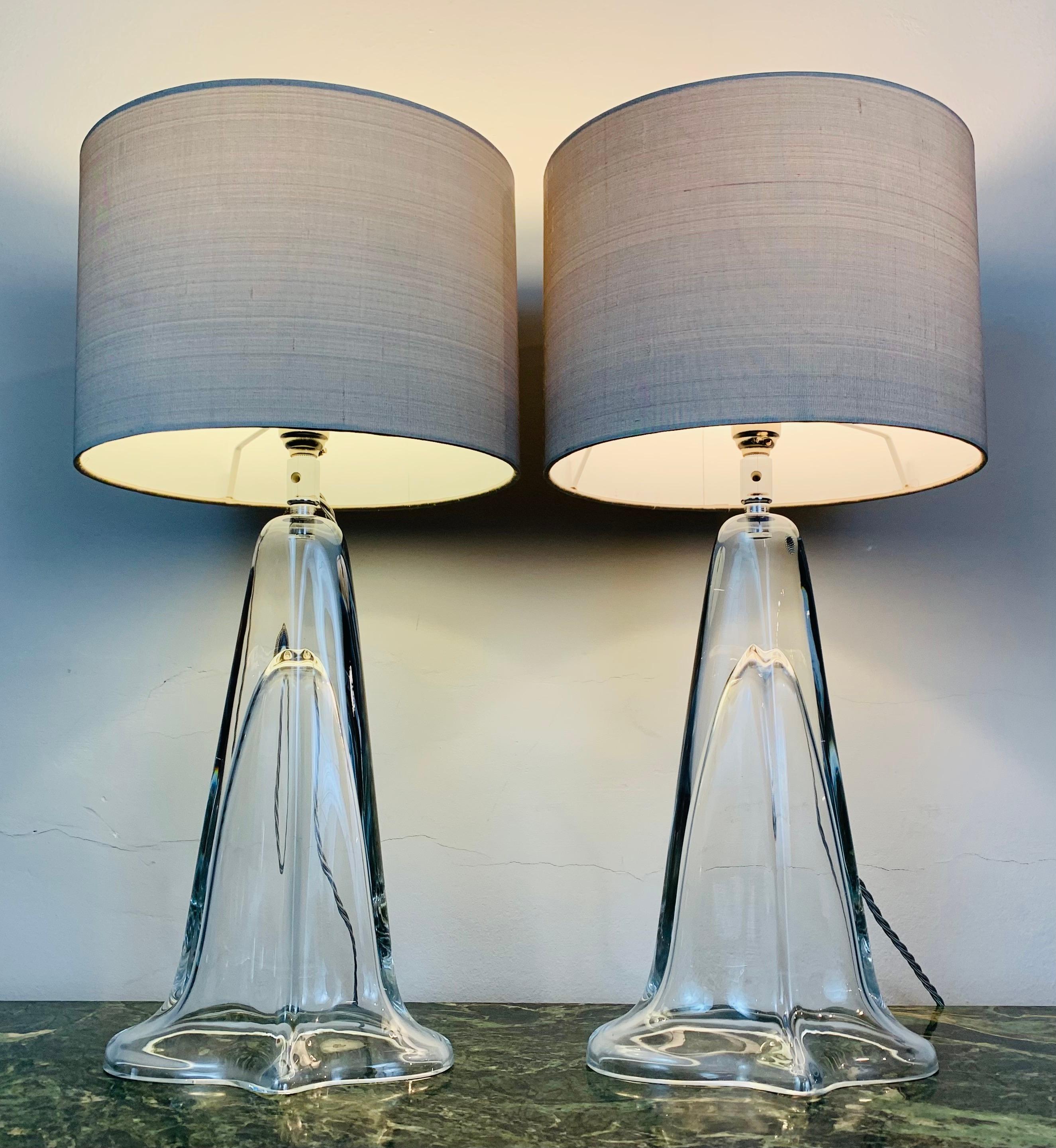 Mid-Century Modern Pair of 1970s Belgium Clear Glass Tapered Oval Table Lamps with Chrome Fittings