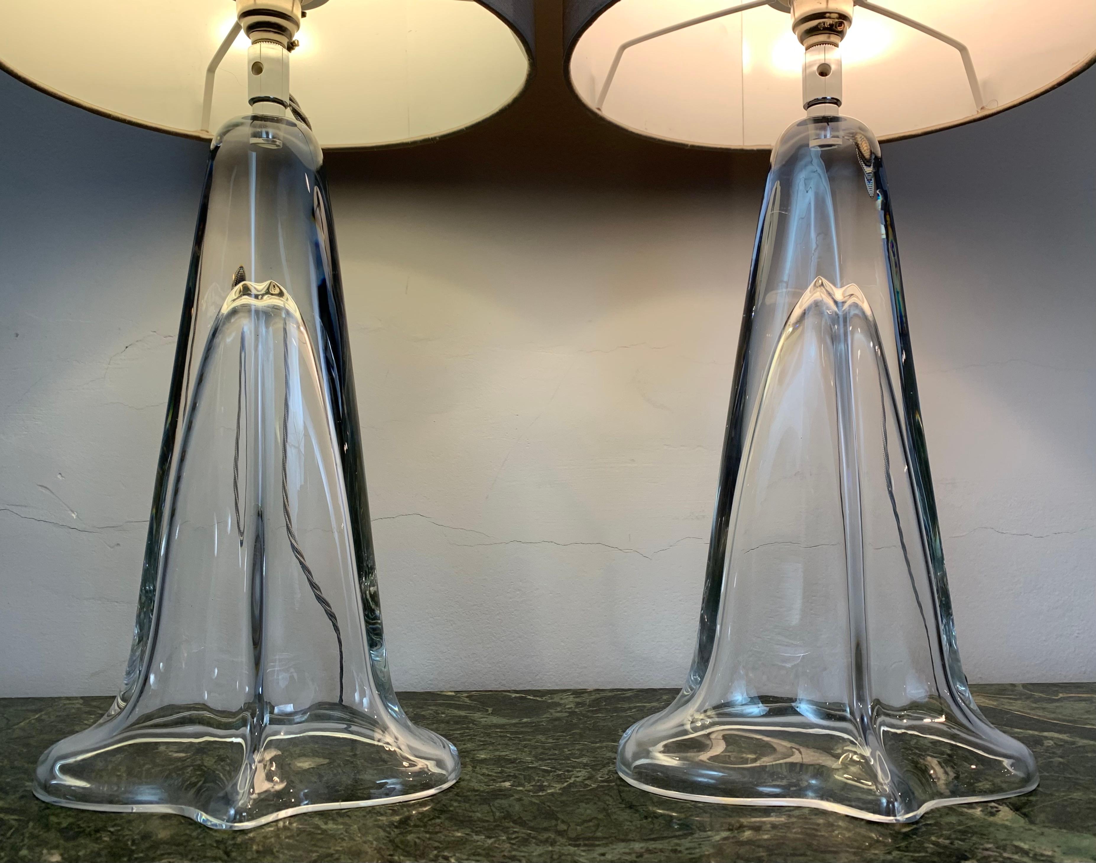 Polished Pair of 1970s Belgium Clear Glass Tapered Oval Table Lamps with Chrome Fittings