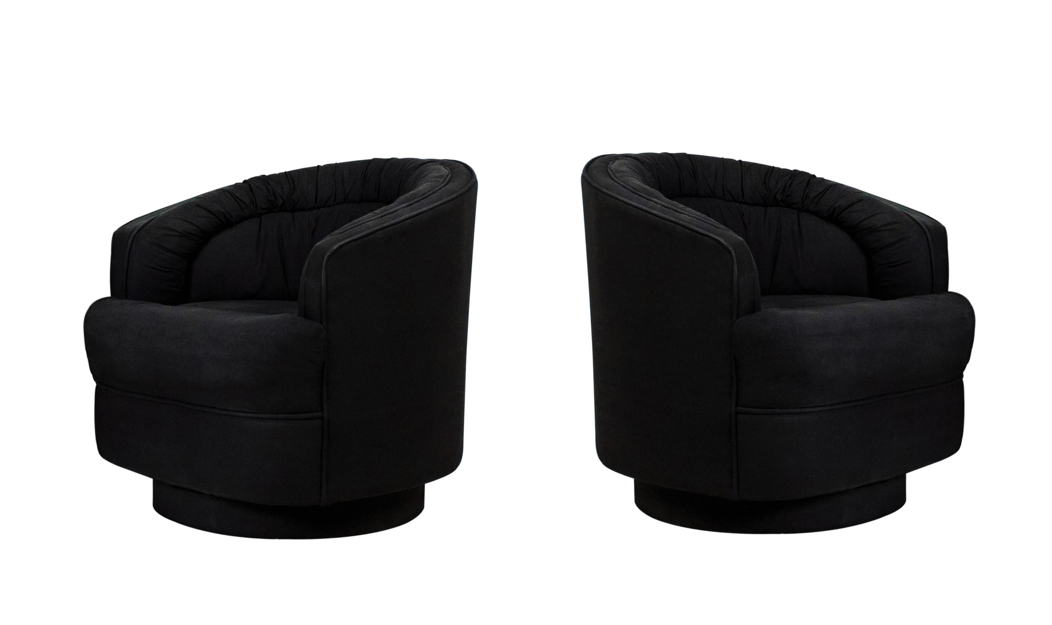 Pair of 1970's Black Swivel Chairs in the Style of Milo Baughman In Excellent Condition For Sale In Dallas, TX