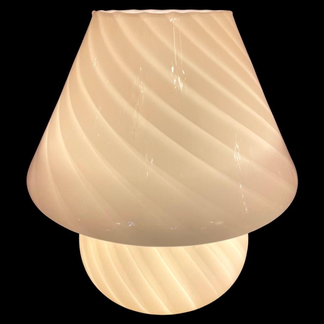 Pair of 1970's Blush Murano Glass 'Mushroom' Lamps 2