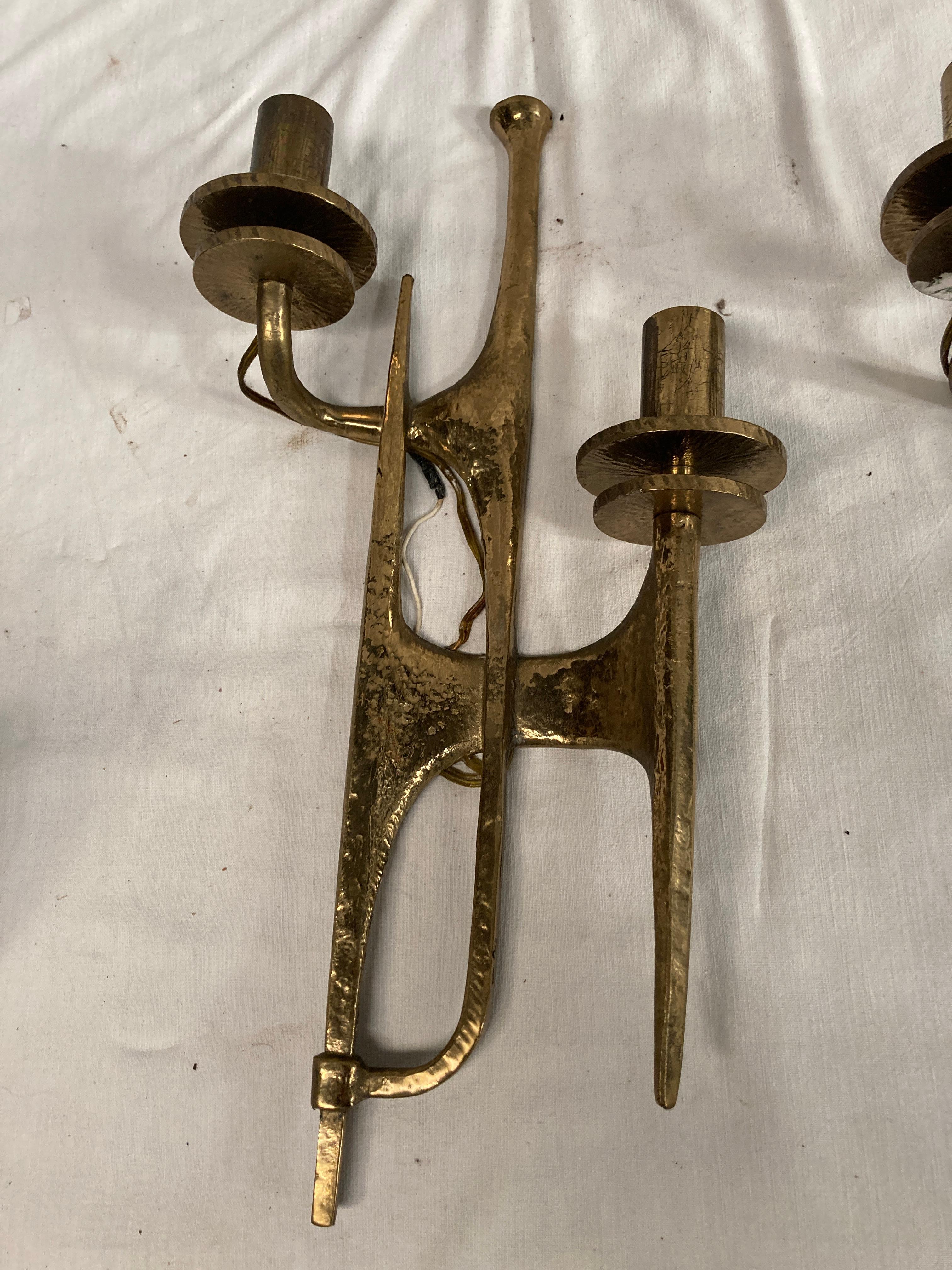 Italian Pair of 1970's Brutalist bronze sconces For Sale