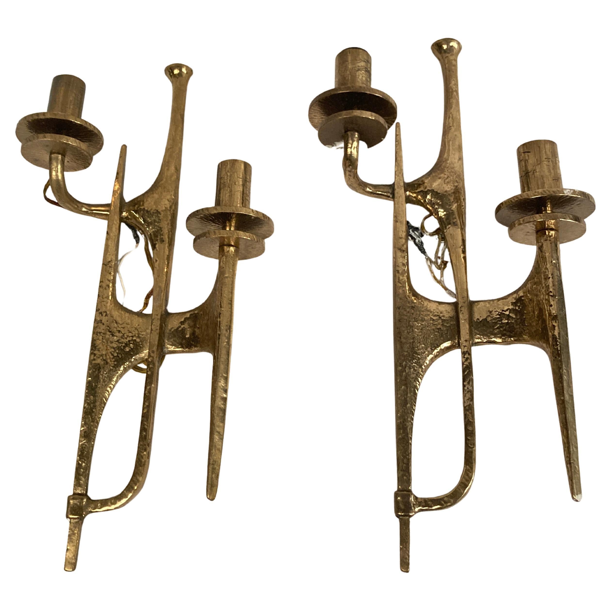 Coppia di applique brutaliste in bronzo degli anni '70