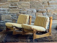 Paar brutalistische Eichenholzsessel aus den 1970er Jahren - Carl Straub