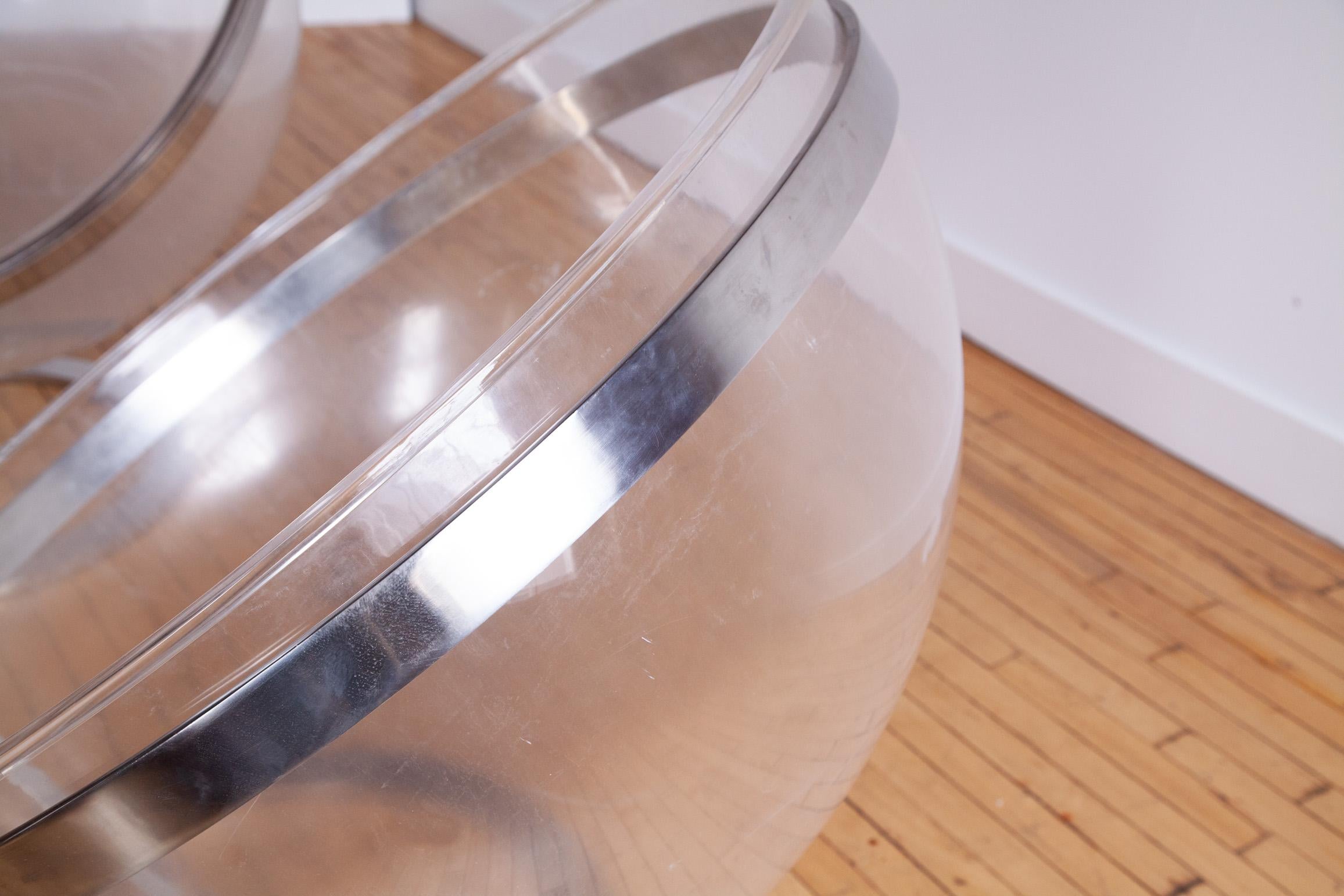 Français Paire de chaises bulle des années 1970 à la manière de Christian Daninos en vente