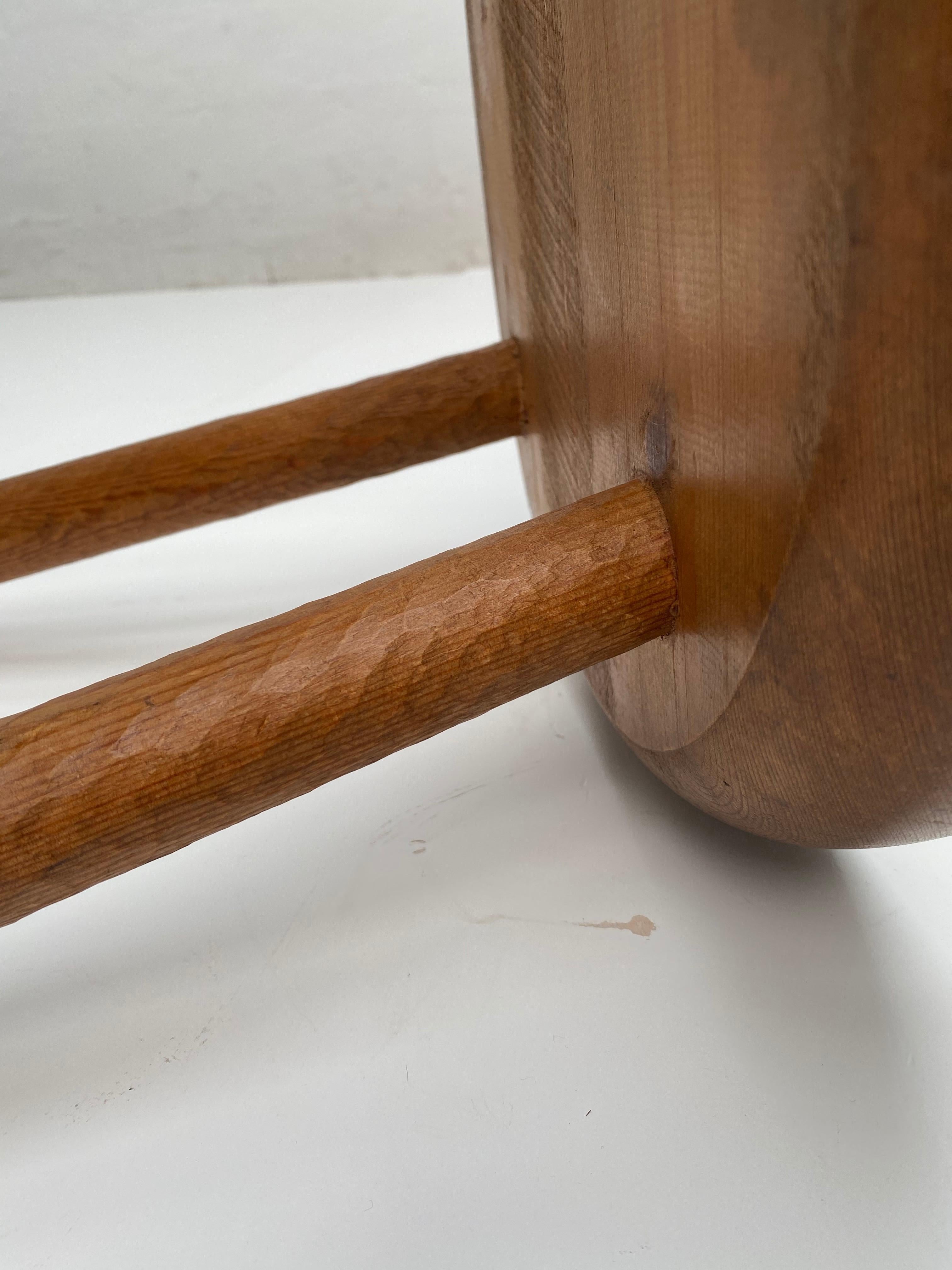 Pair of 1970s Carved Solid Pinewood Stools in the Style off Charlotte Perriand For Sale 4