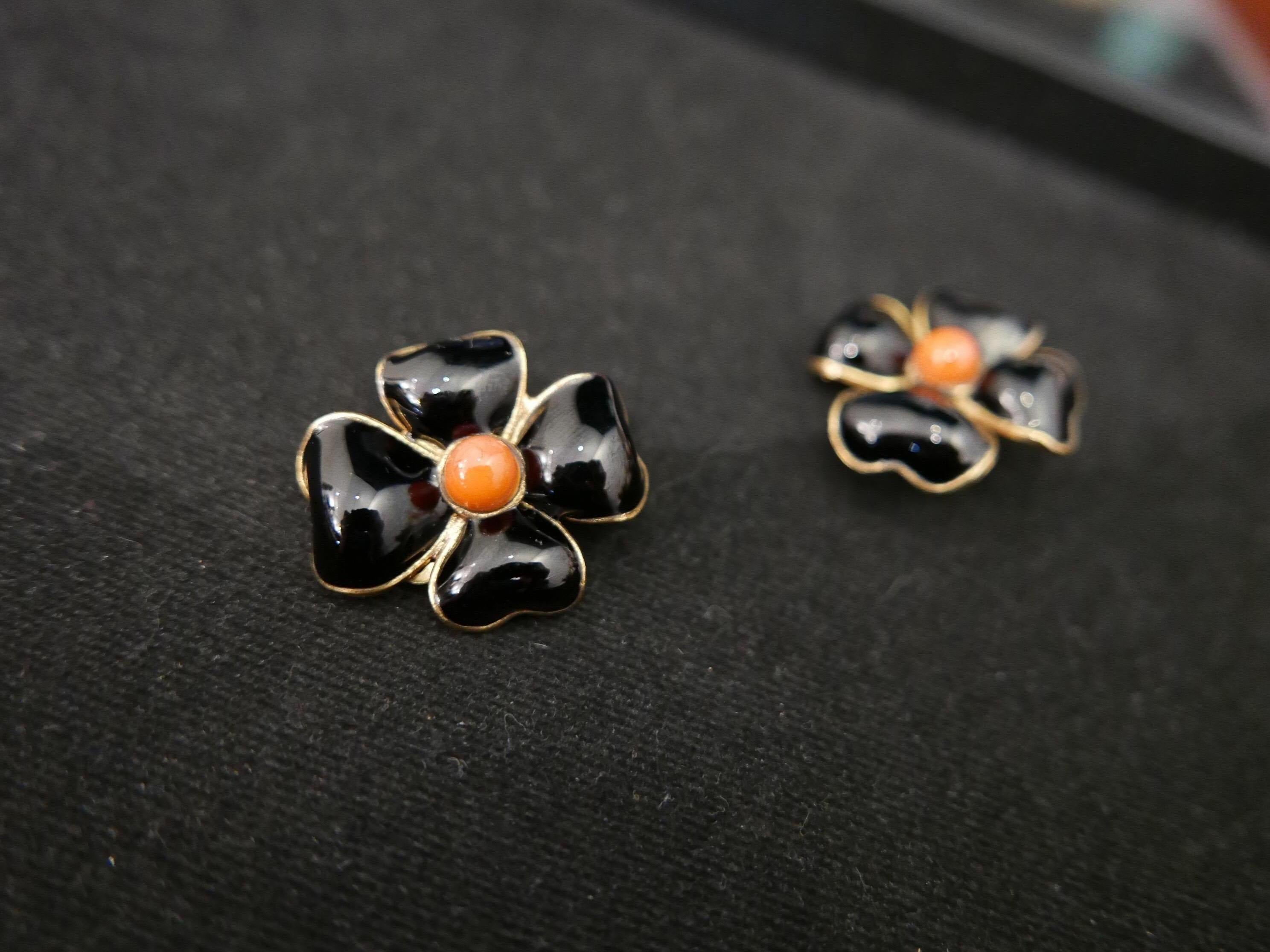 black clover earrings chanel