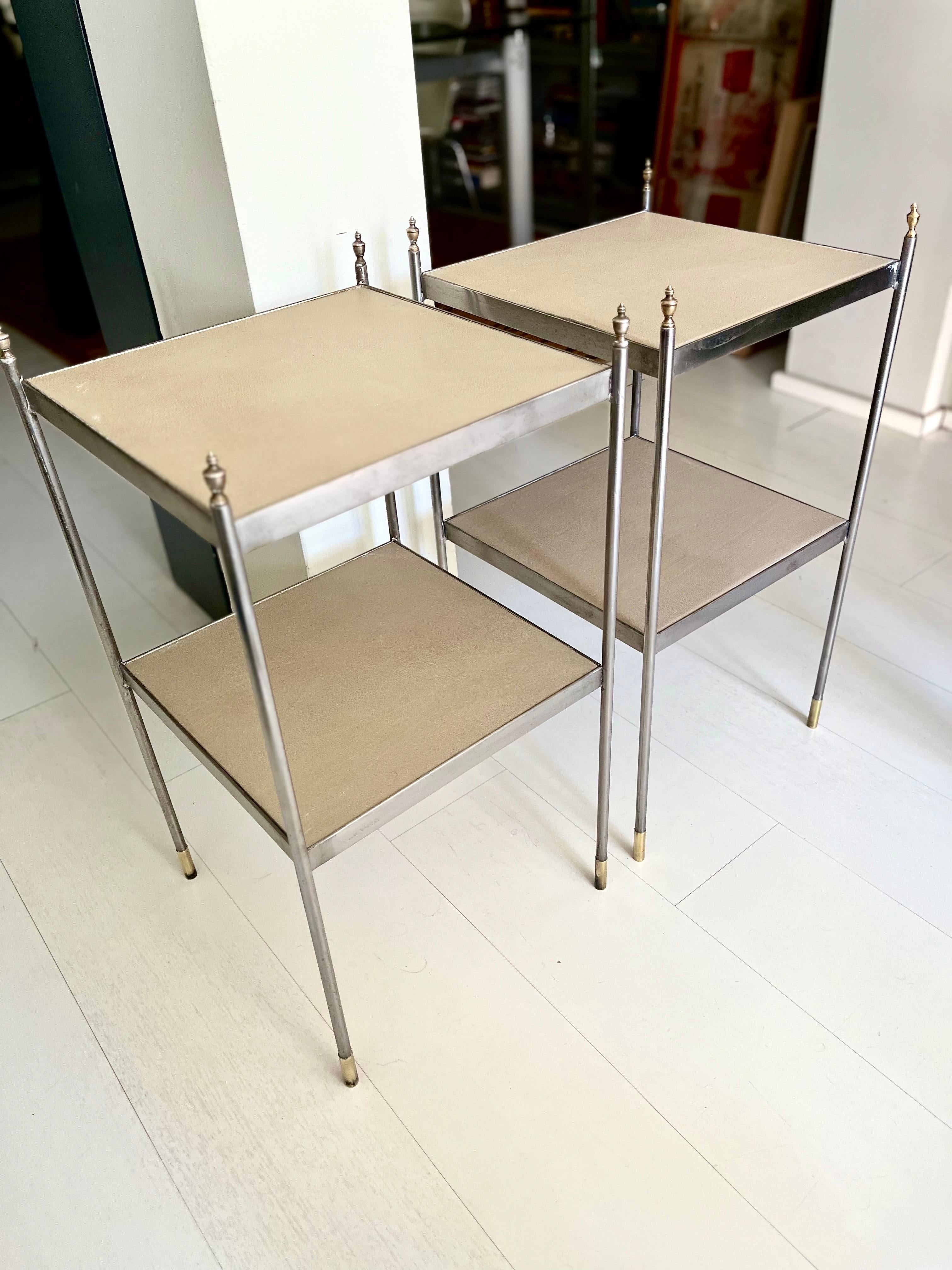 Pair of 1970s Chrome and Brass Leather Jansen Style Side Tables im Angebot 10