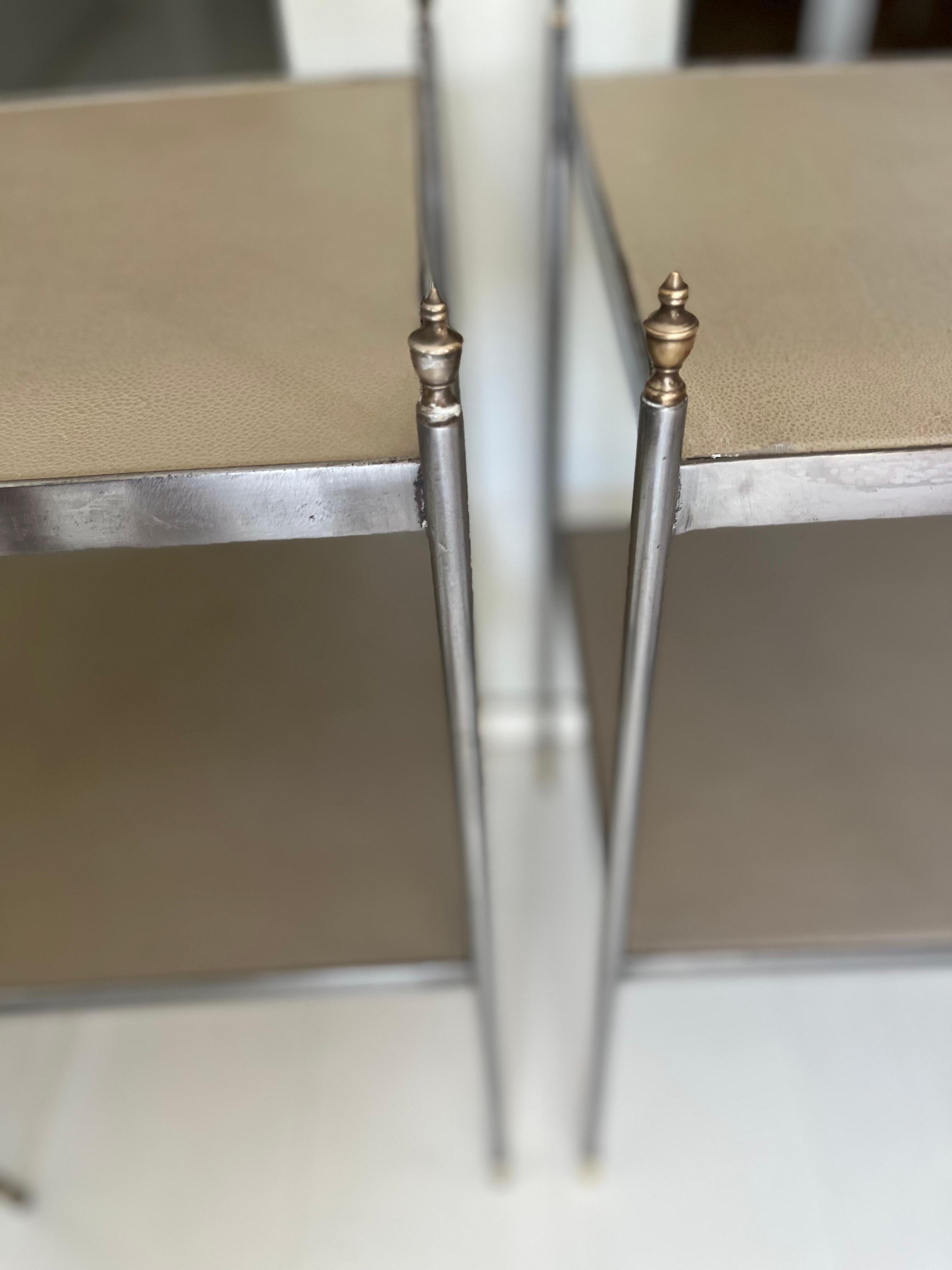 Pair of 1970s Chrome and Brass Leather Jansen Style Side Tables (Neoklassisches Revival) im Angebot