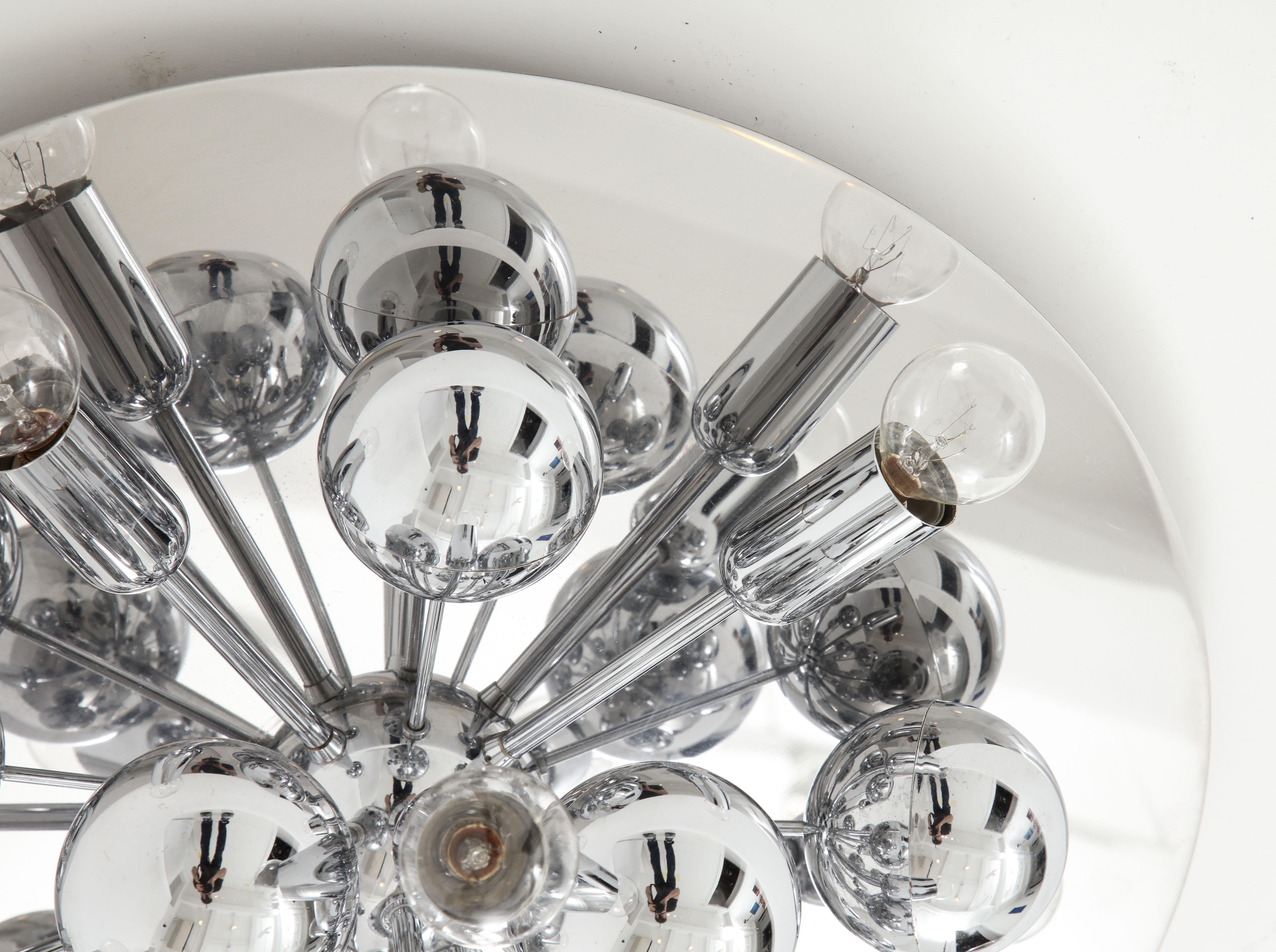 Fin du 20e siècle Paire de lampes Spoutnik chromées des années 1970 en vente