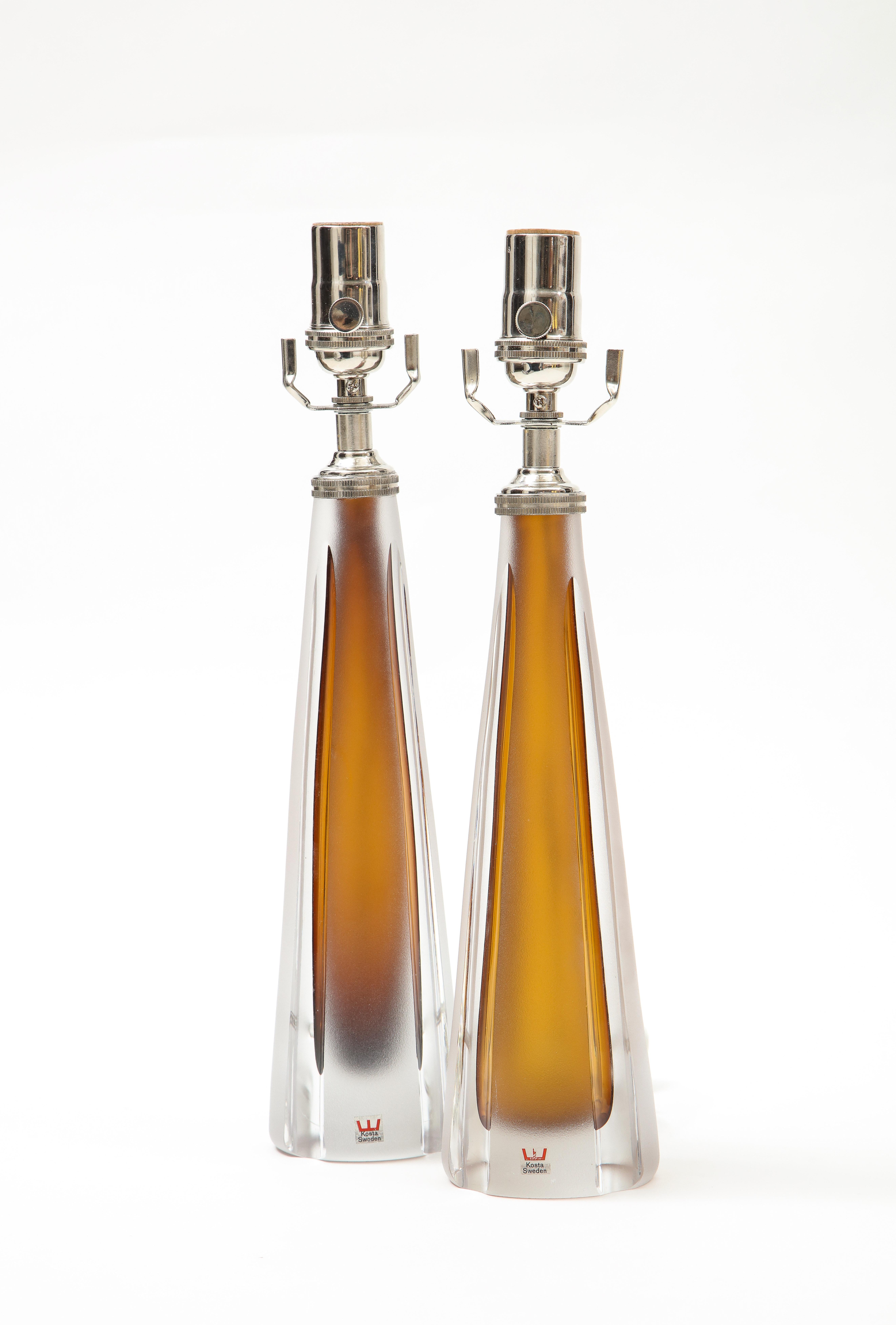 Scandinavian Modern Pair of 1970's Cognac Colored Glass Lamps by Vicke Lindstrand, Kosta For Sale