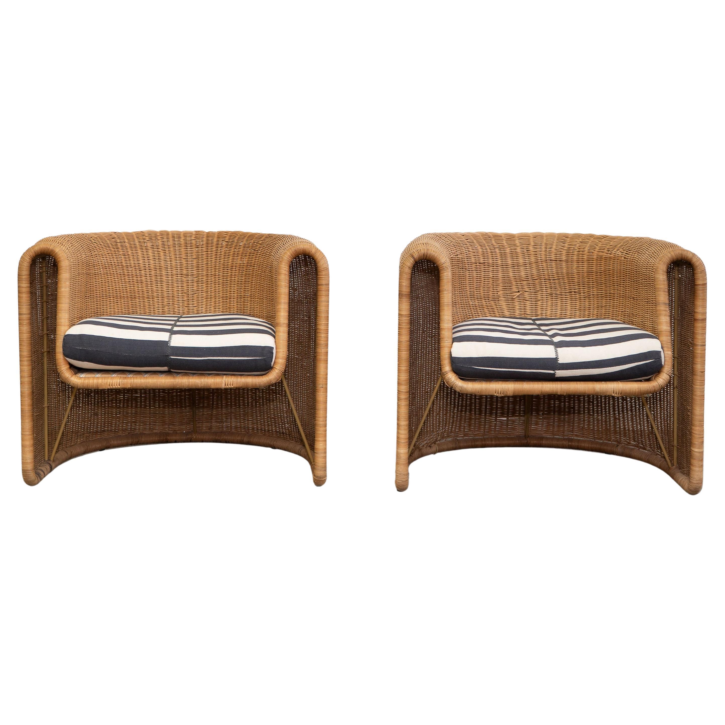 Pair of 1970s Curved Rattan Lounge Chairs by Founders