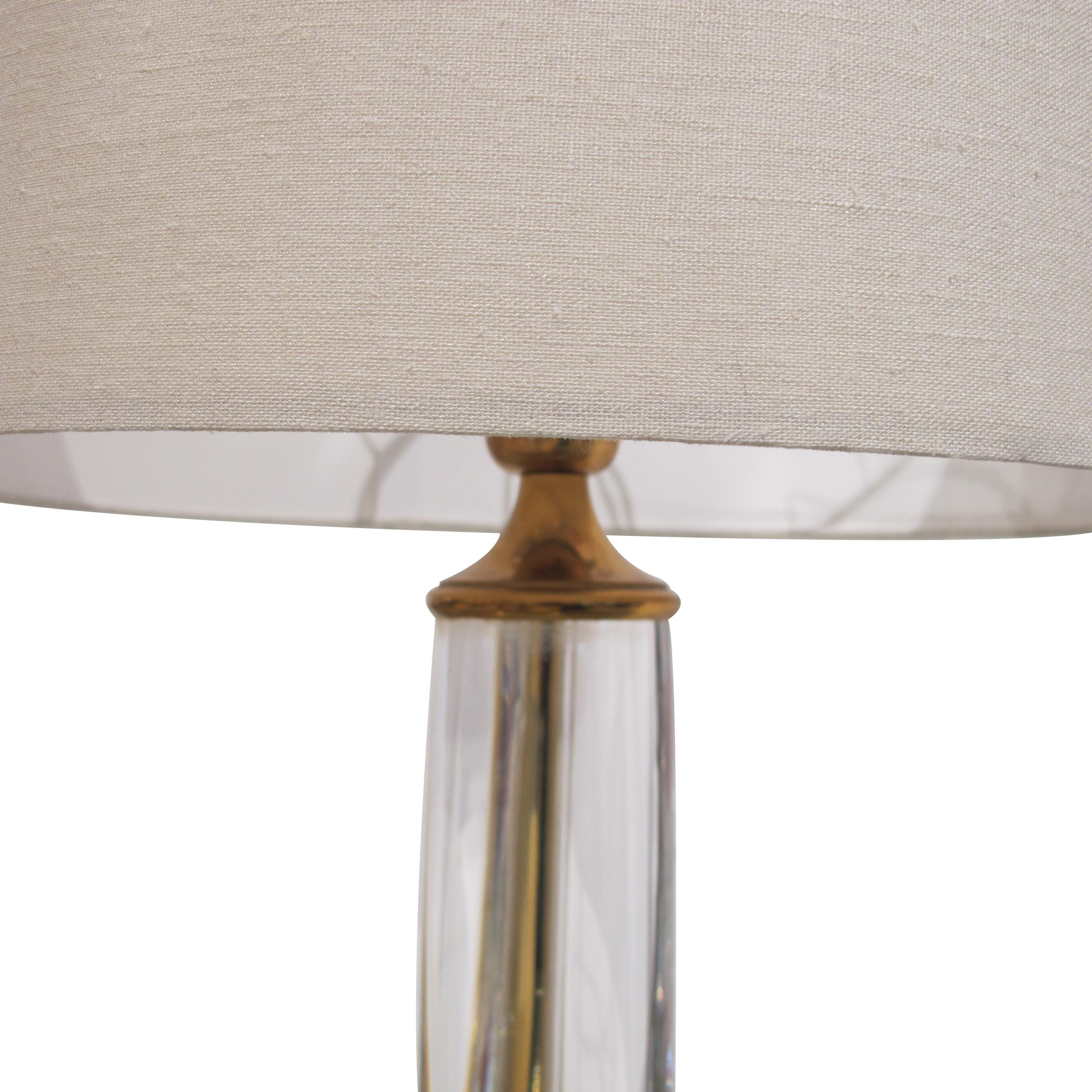 Pair of 1970s Cylindrical Italian Lucite And Brass Square Base Table Lamps In Good Condition In London, GB