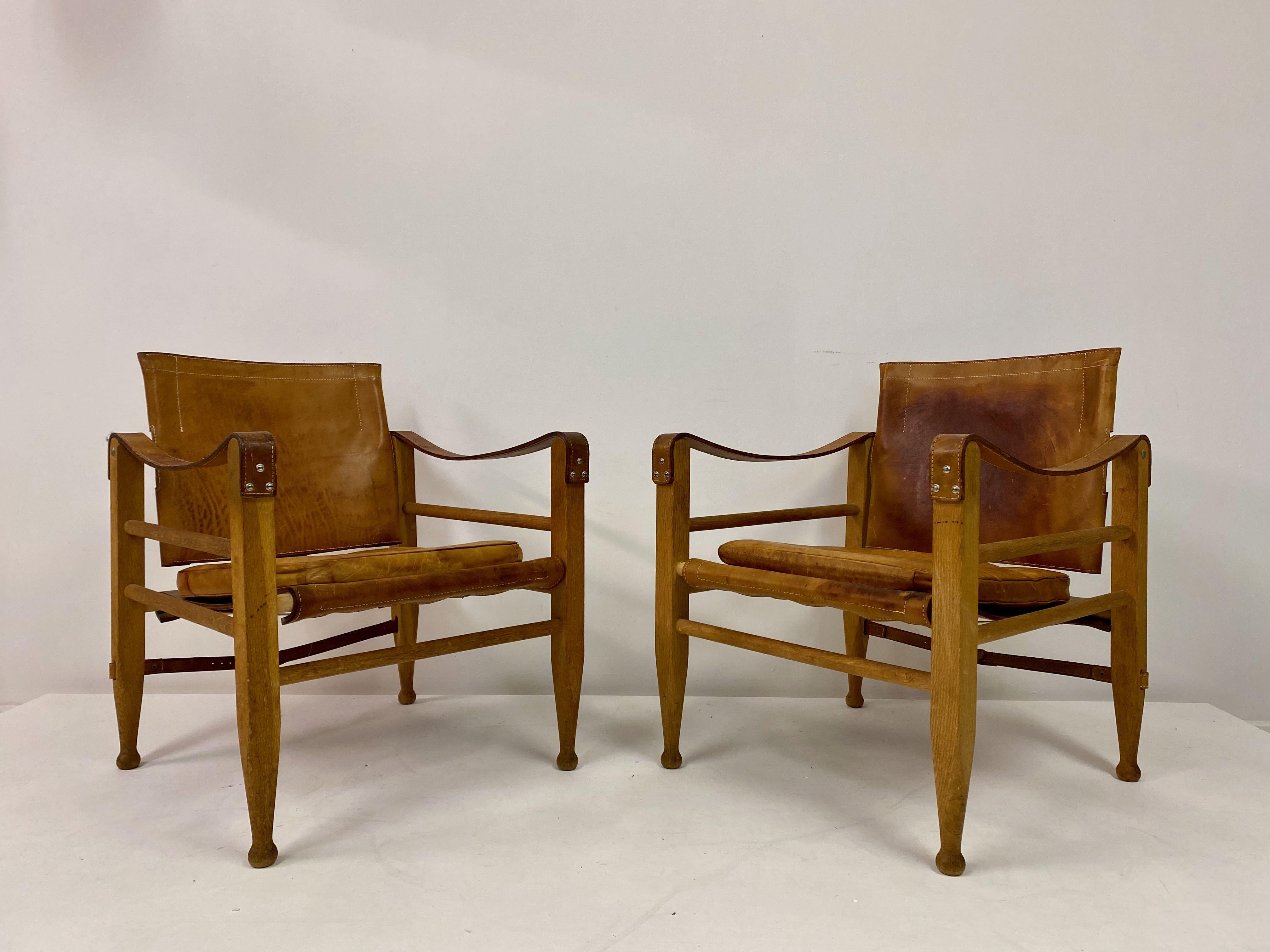 Pair of 1970s Danish Safari Chairs in Oak and Leather 2