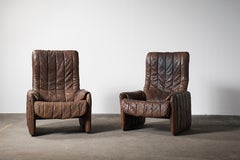 Pair of 1970s De Sede Patchwork Buffalo Leather Reclining Lounge Chairs DS-50