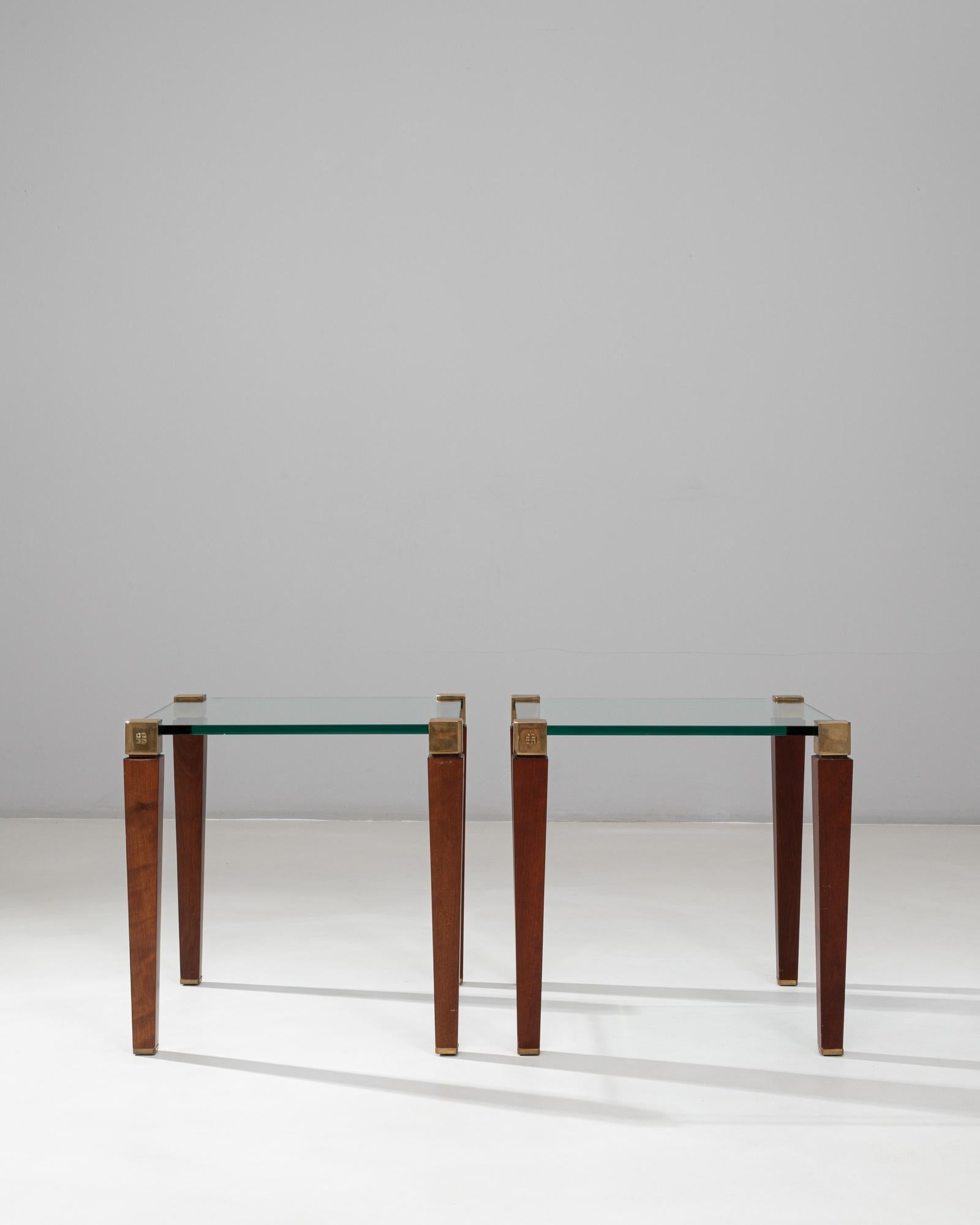 Paire de tables basses carrées en verre et laiton Peter Ghyczy, hollandaises, des années 1970 en vente 6