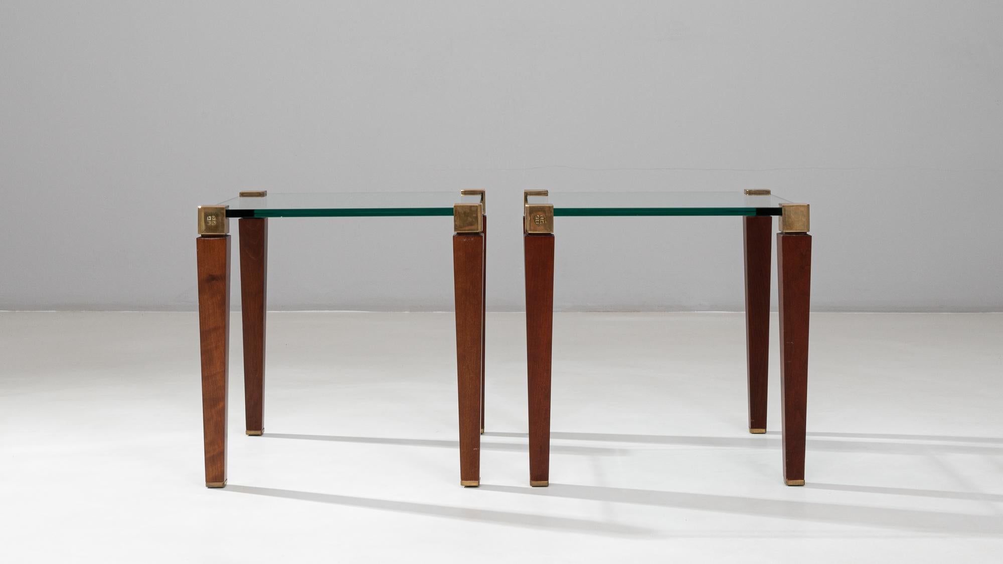 Paire de tables basses carrées en verre et laiton Peter Ghyczy, hollandaises, des années 1970 en vente 7