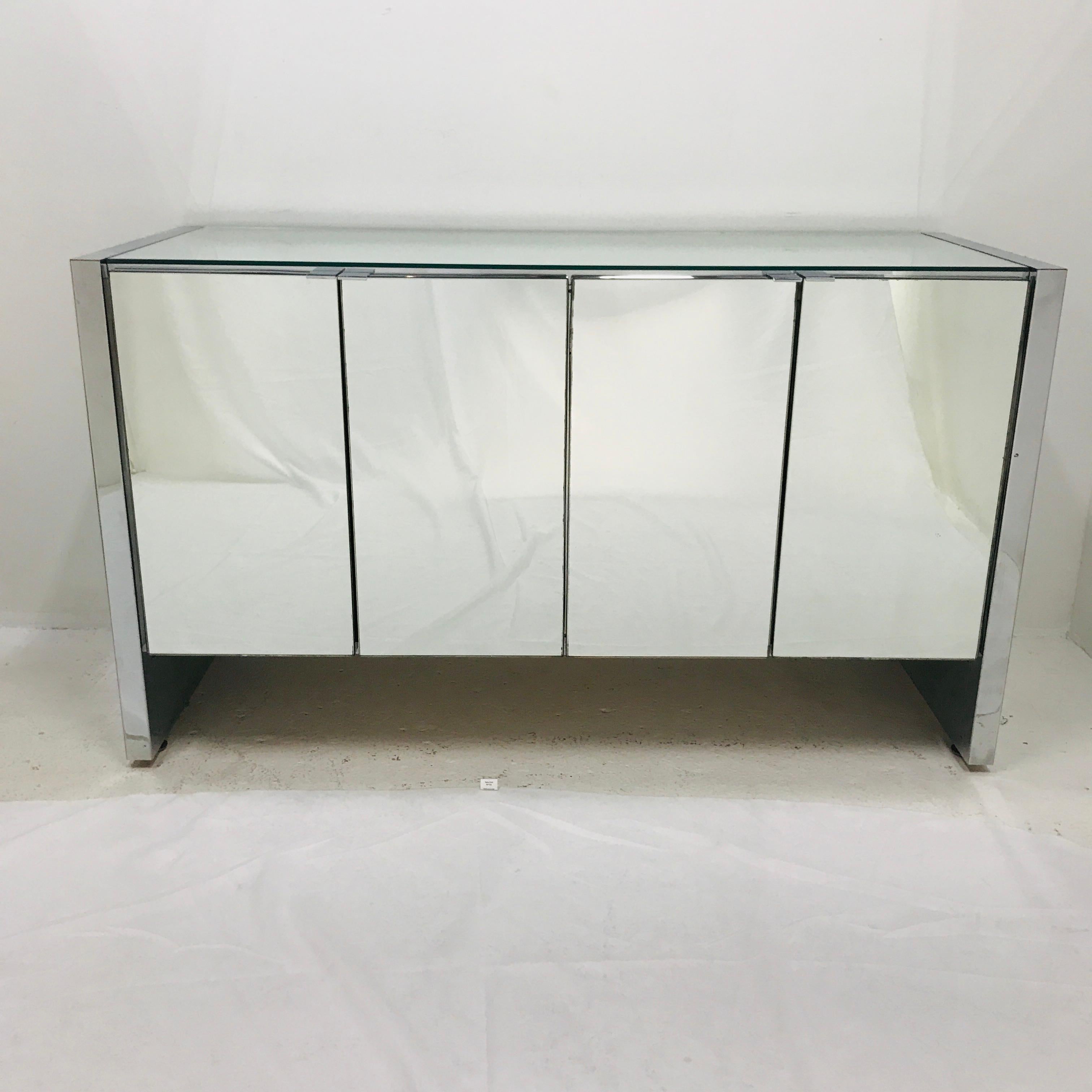 Pair of 1970s Ello Cabinets in Chrome and Mirror In Good Condition In Dallas, TX