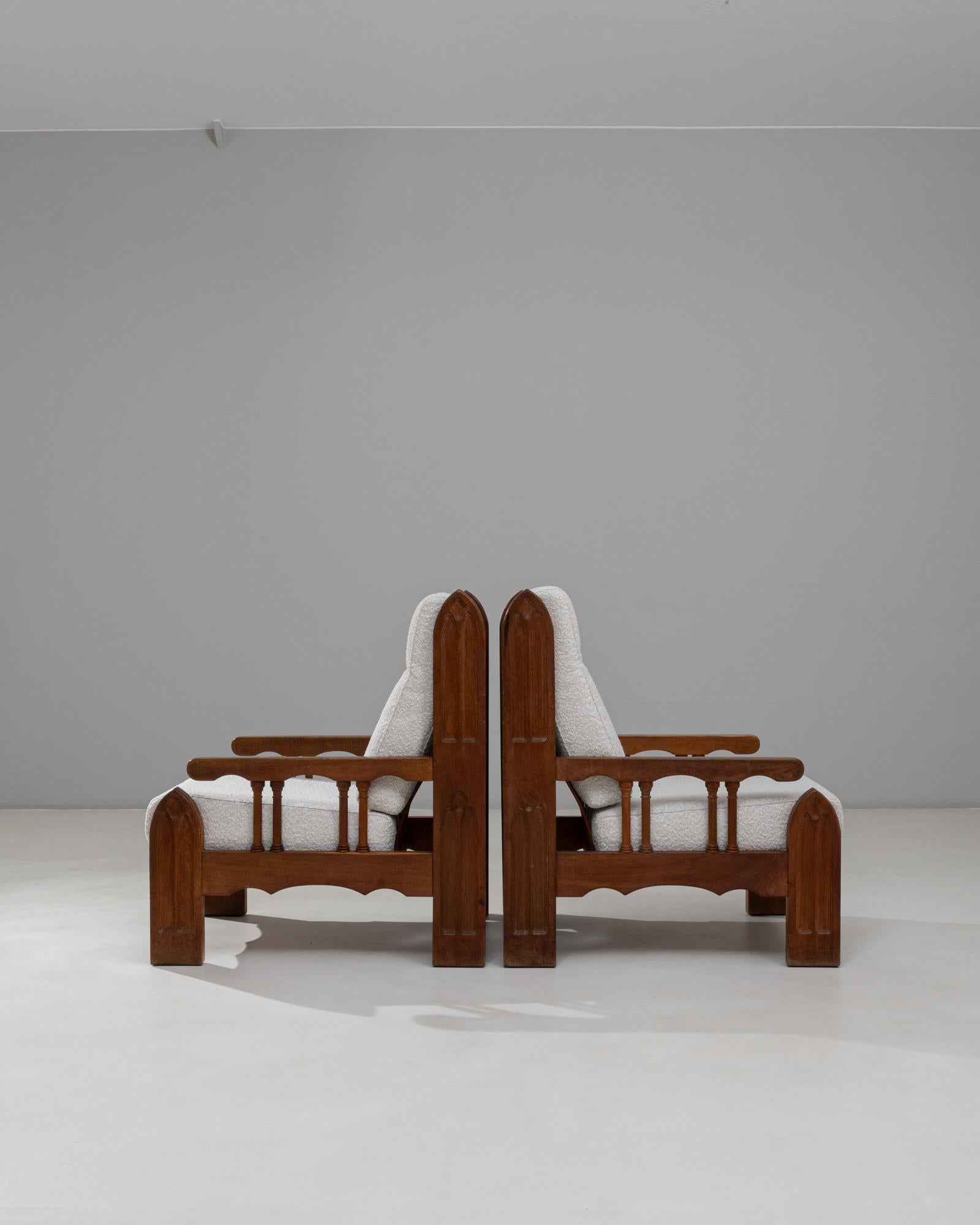 20ième siècle Pair of 1970s French Brutalist Upholstered Armchairs with Carved Details en vente