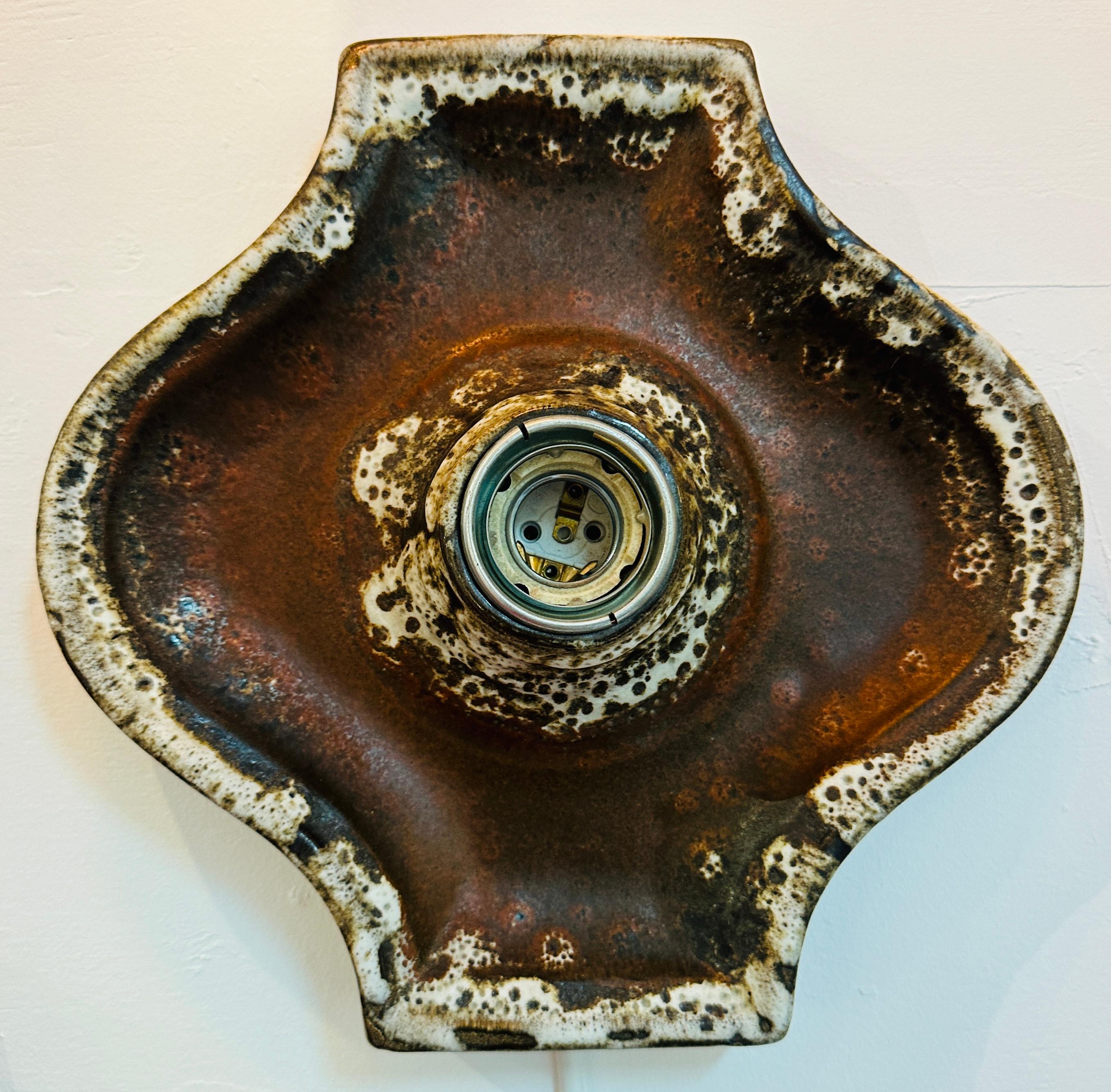 Pair of 1970s German Fat Lava Hustadt Brown & White Ceramic Wall Lights For Sale 11