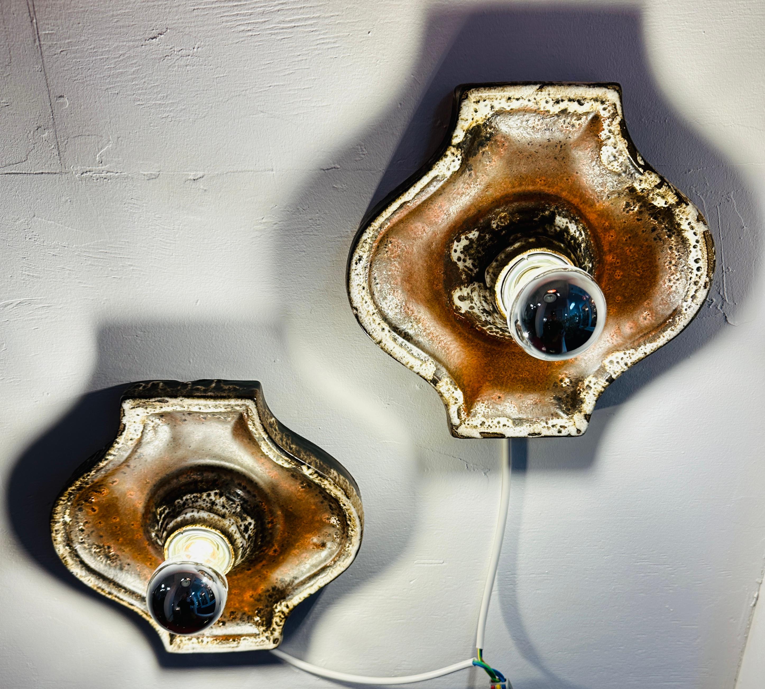Metal Pair of 1970s German Fat Lava Hustadt Brown & White Ceramic Wall Lights For Sale