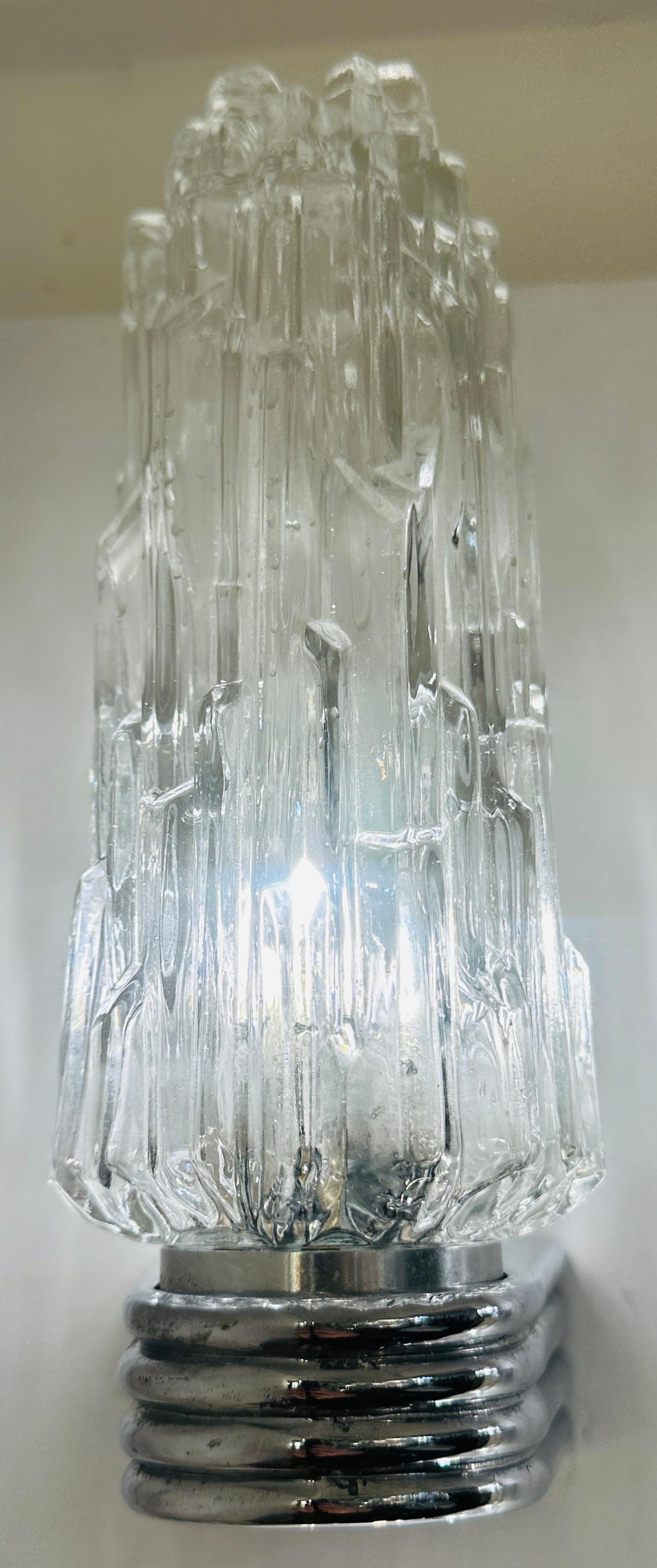 Pareja de apliques alemanes Hoffmeister Iceberg de cristal transparente y cromo de los años 70 en Bueno estado para la venta en London, England