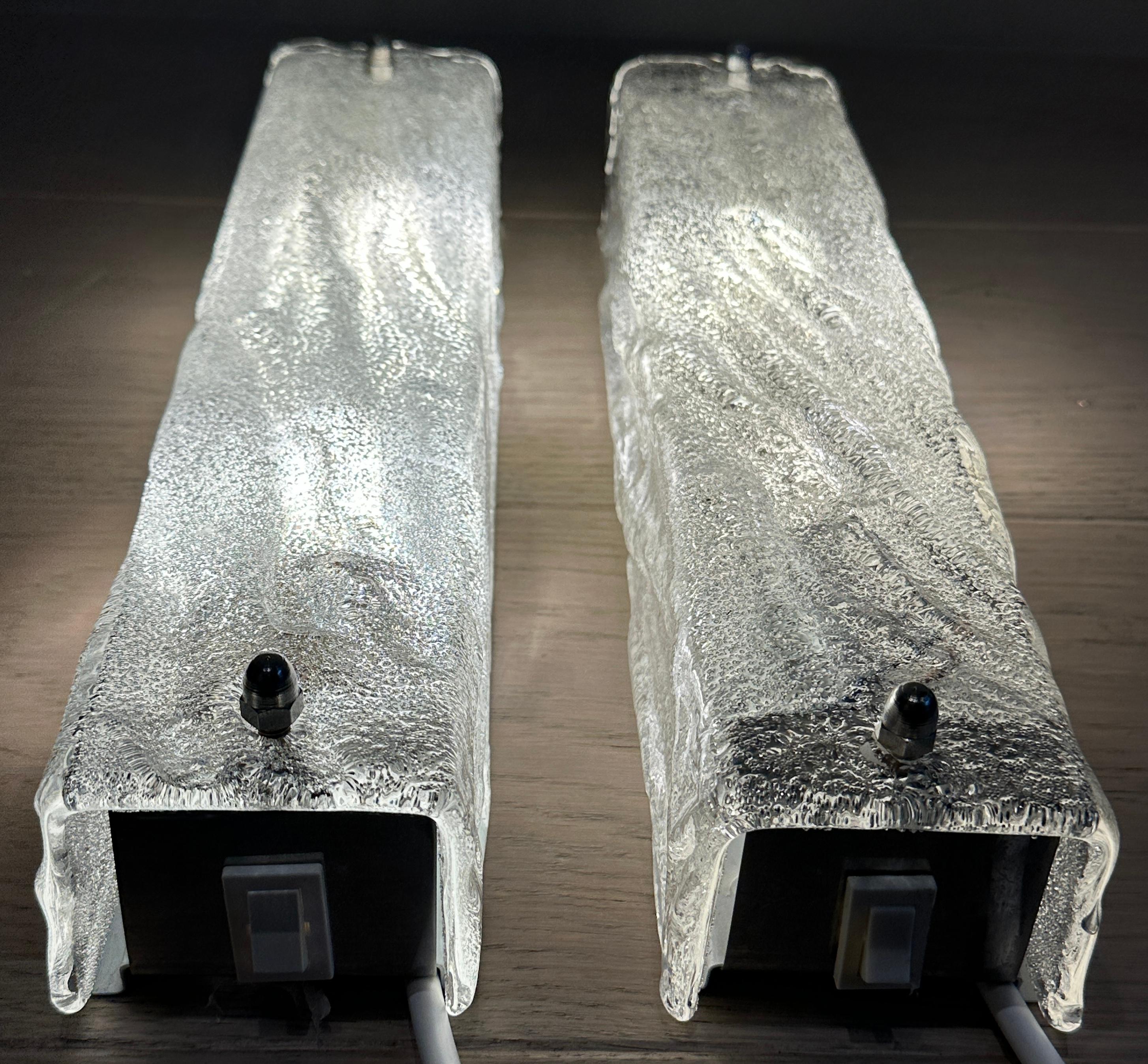 Pareja de apliques alemanes de cristal esmerilado Kaiser Leuchten de los años 70 en venta 2