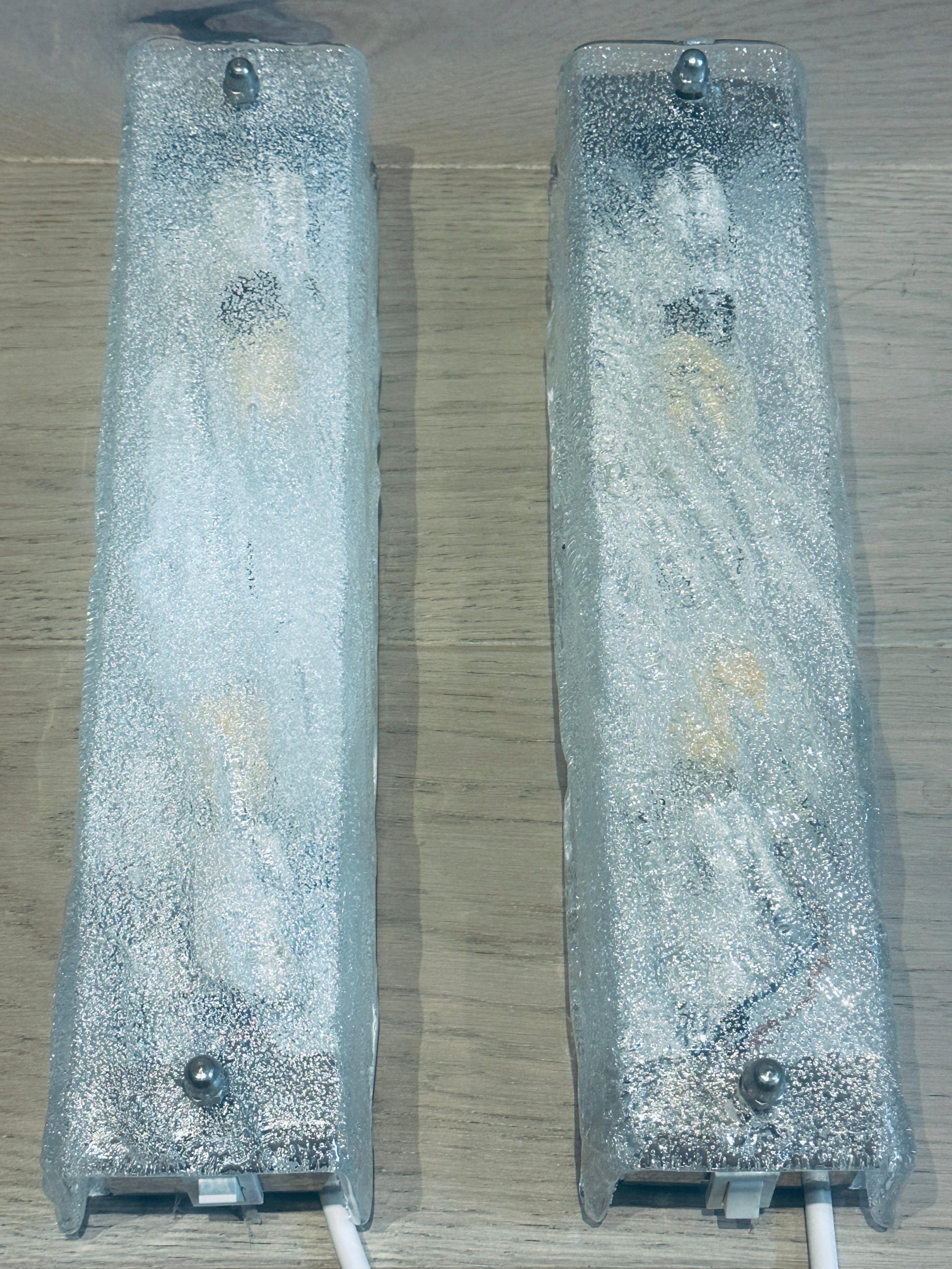 Pareja de apliques alemanes de cristal esmerilado Kaiser Leuchten de los años 70 en venta 3