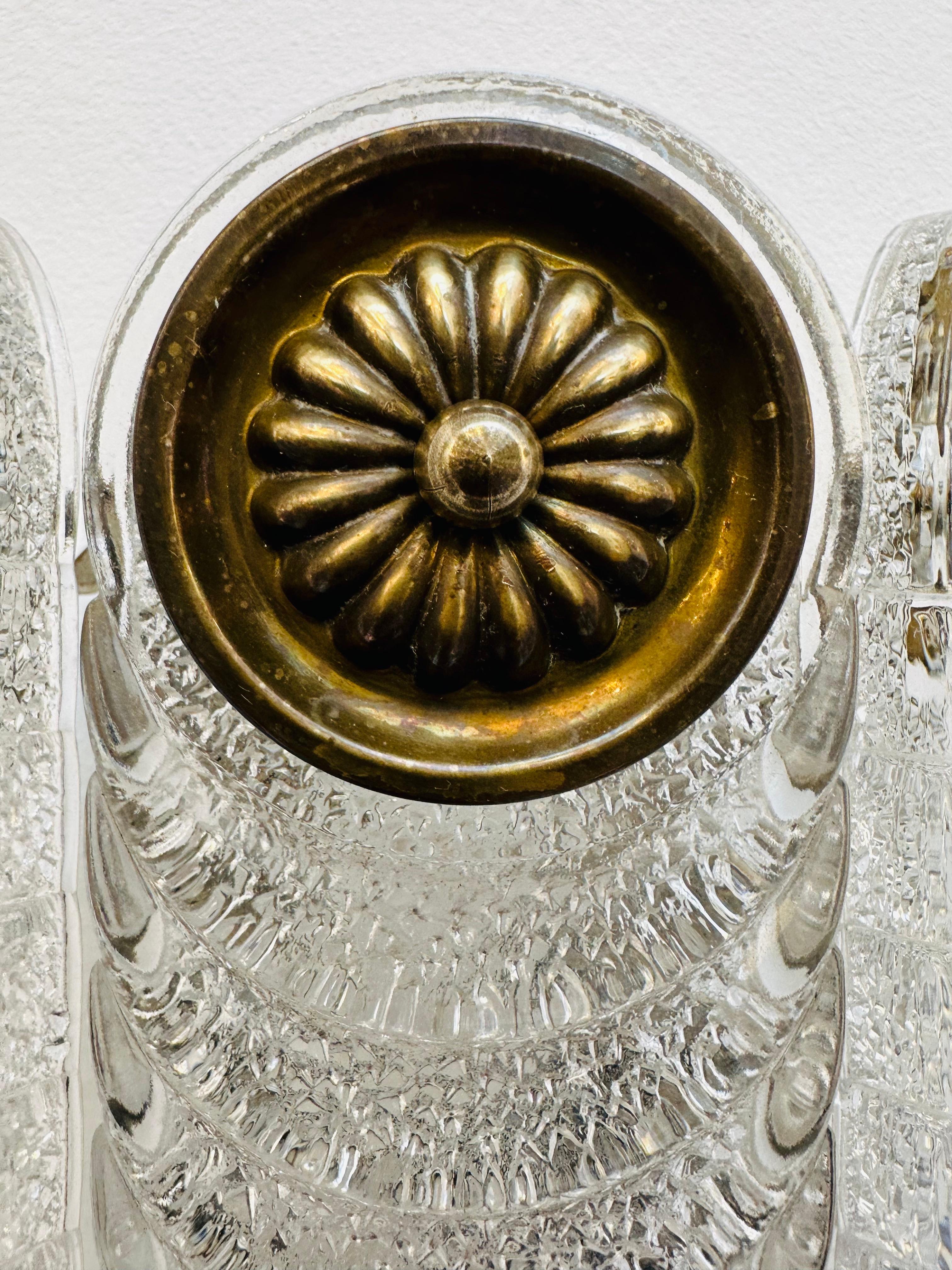Coppia di applique o lampade da parete in vetro di Murano e ottone Kaiser Leuchten degli anni '70 in vendita 7