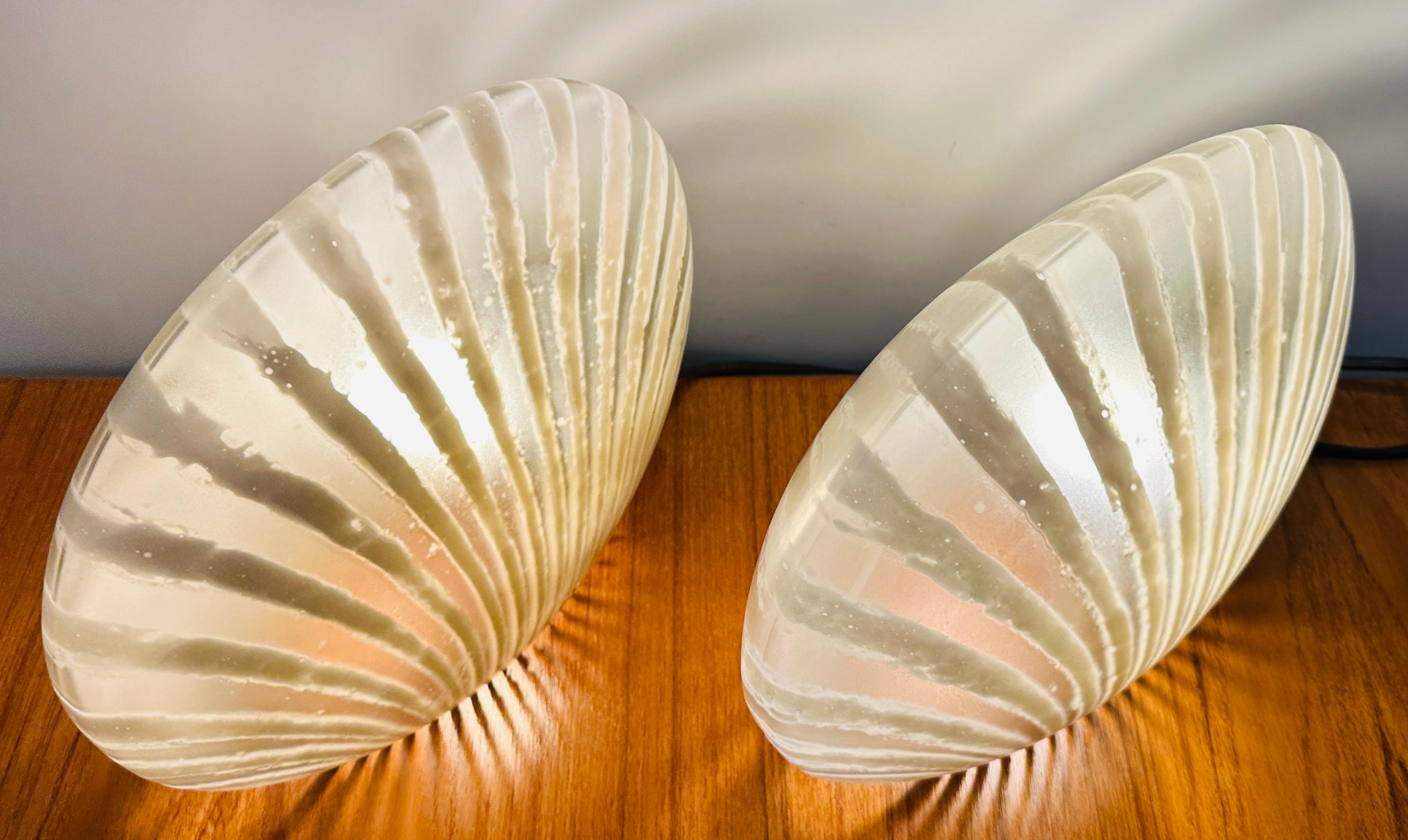 Fait main Paire de lampes de table en verre teinté or 