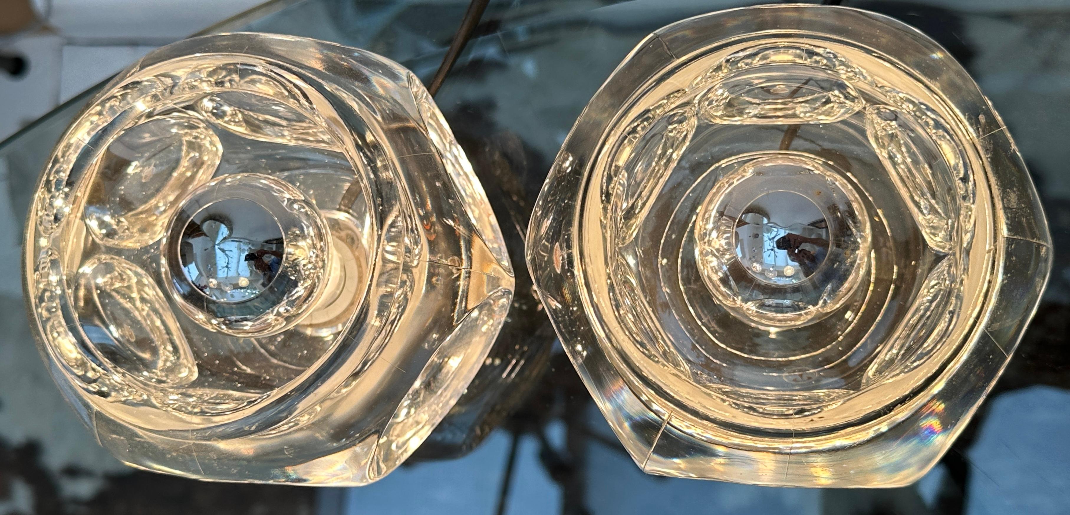 20th Century Pair of 1970s German Peill & Putzler Round Clear Concave Glass Table Lamps For Sale