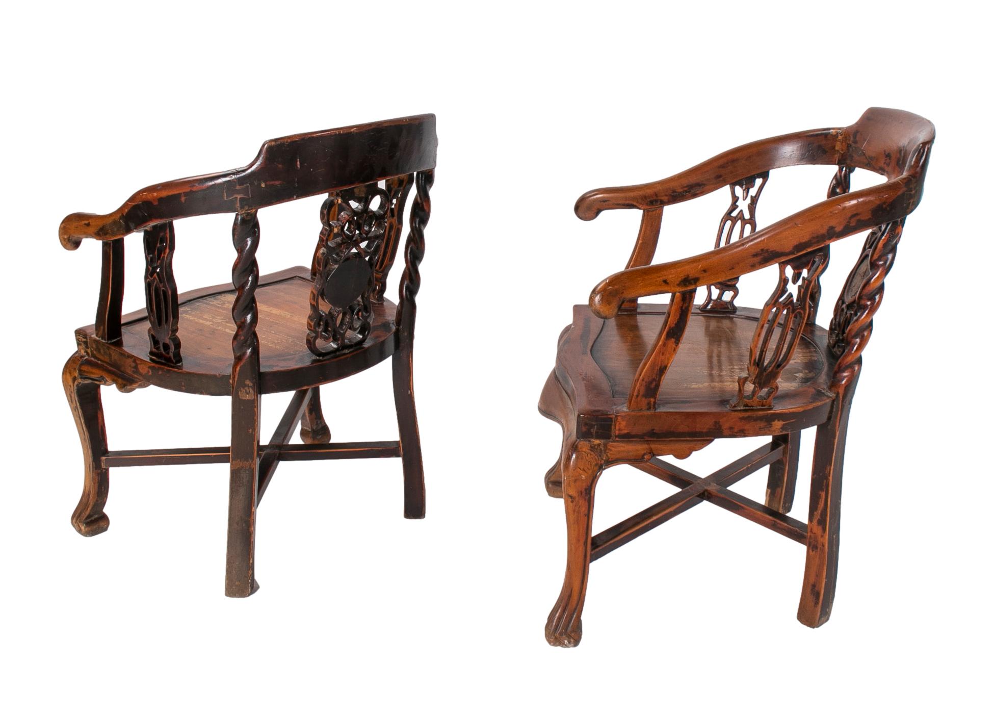 Pair of 1970s Hand Carved Chinese Wooden Armchairs In Good Condition For Sale In Marbella, ES