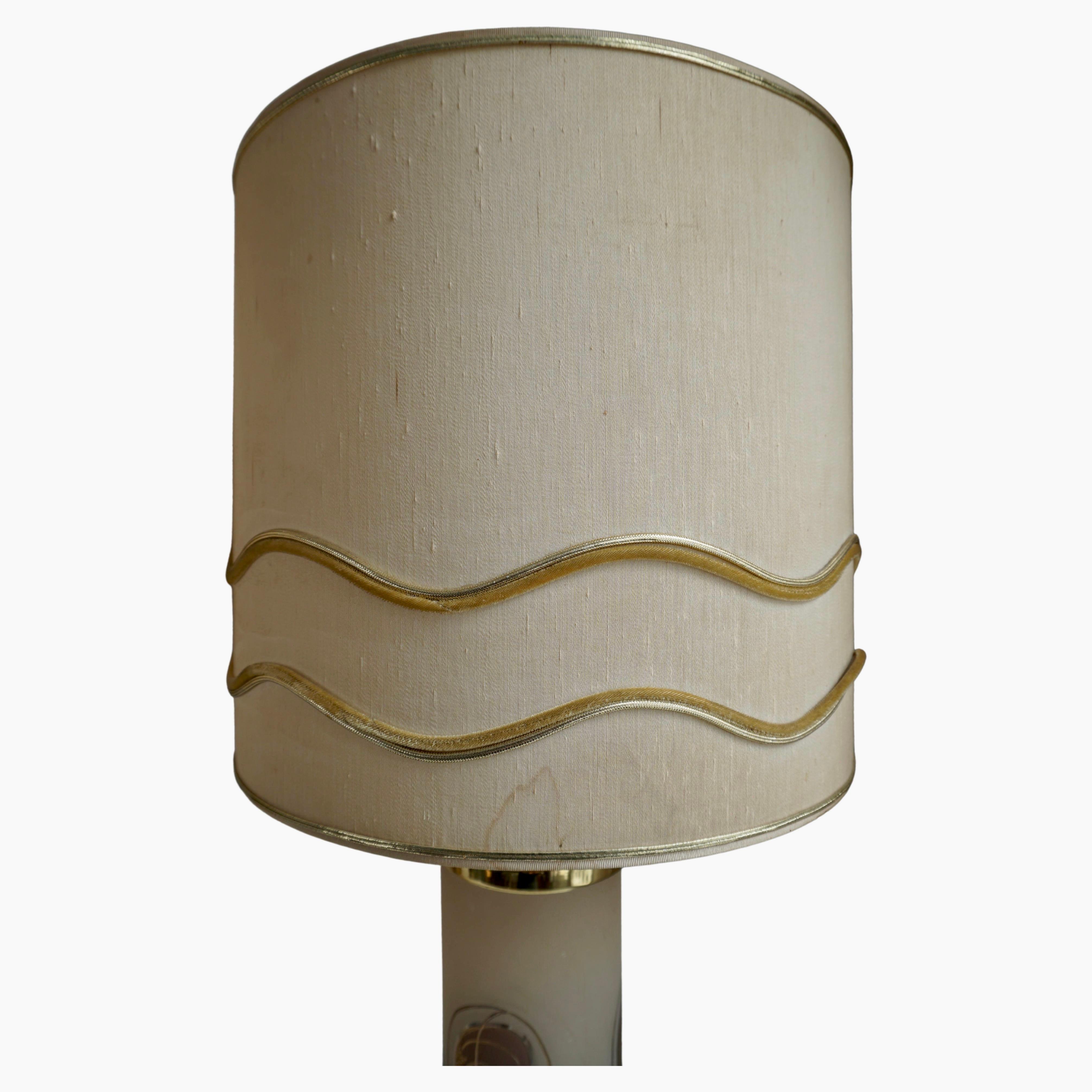 Pair of 1970s Hollywood Regency Art Glass and Gilt Murano Glass Lamps For Sale 1