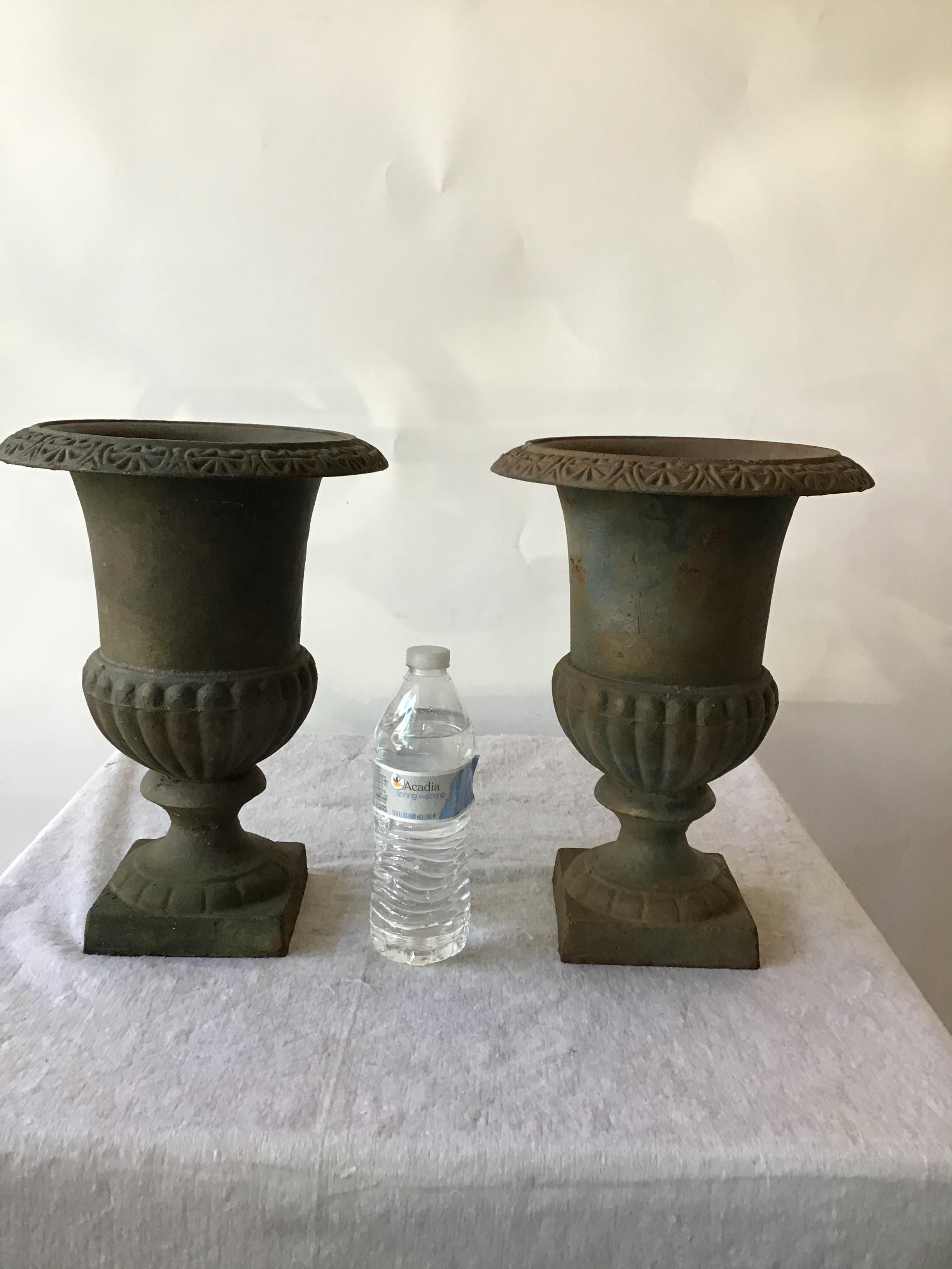 Pair of 1970s Iron Urns In Good Condition In Tarrytown, NY