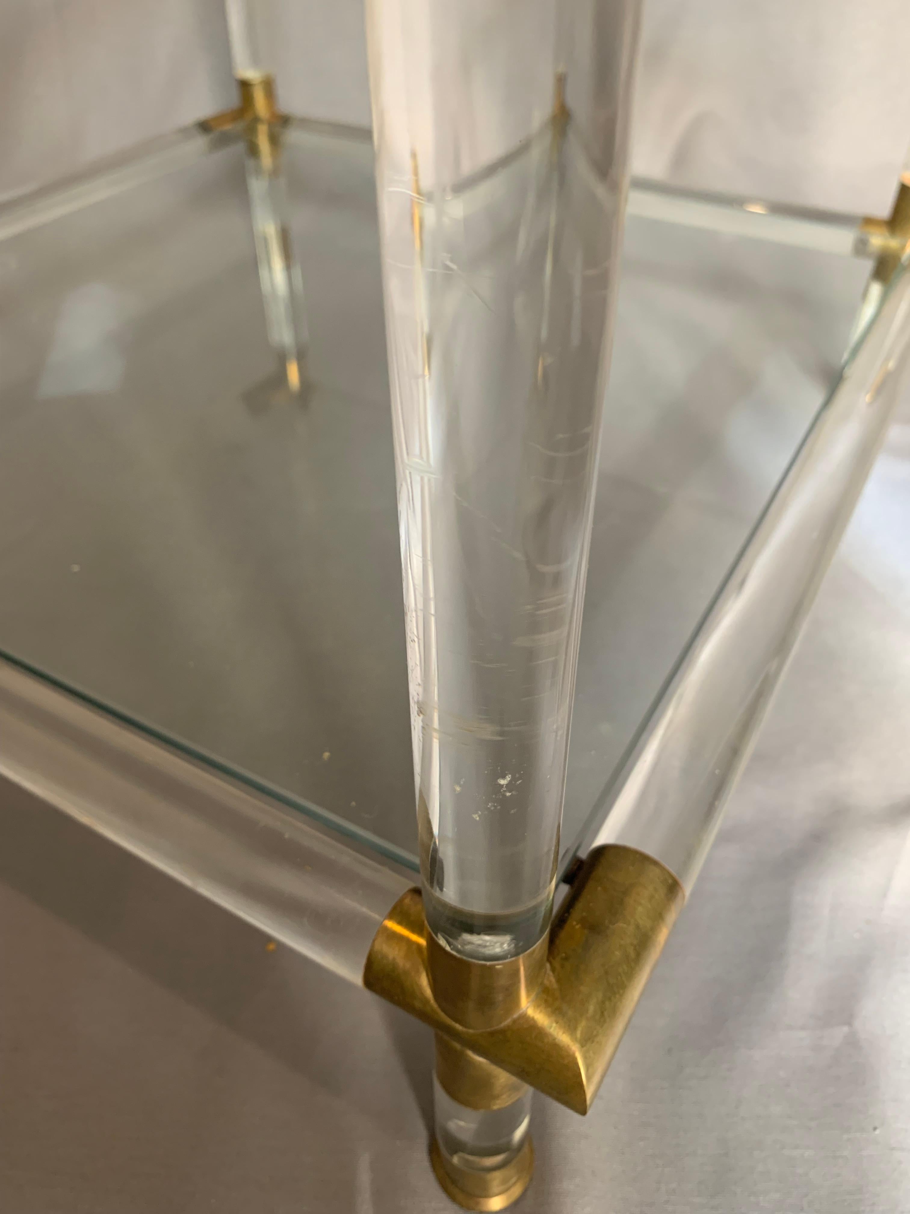 Paire de  1970s Italian Acrylic/Lucite, Glass & Brass Side or Coffee Tables en vente 11