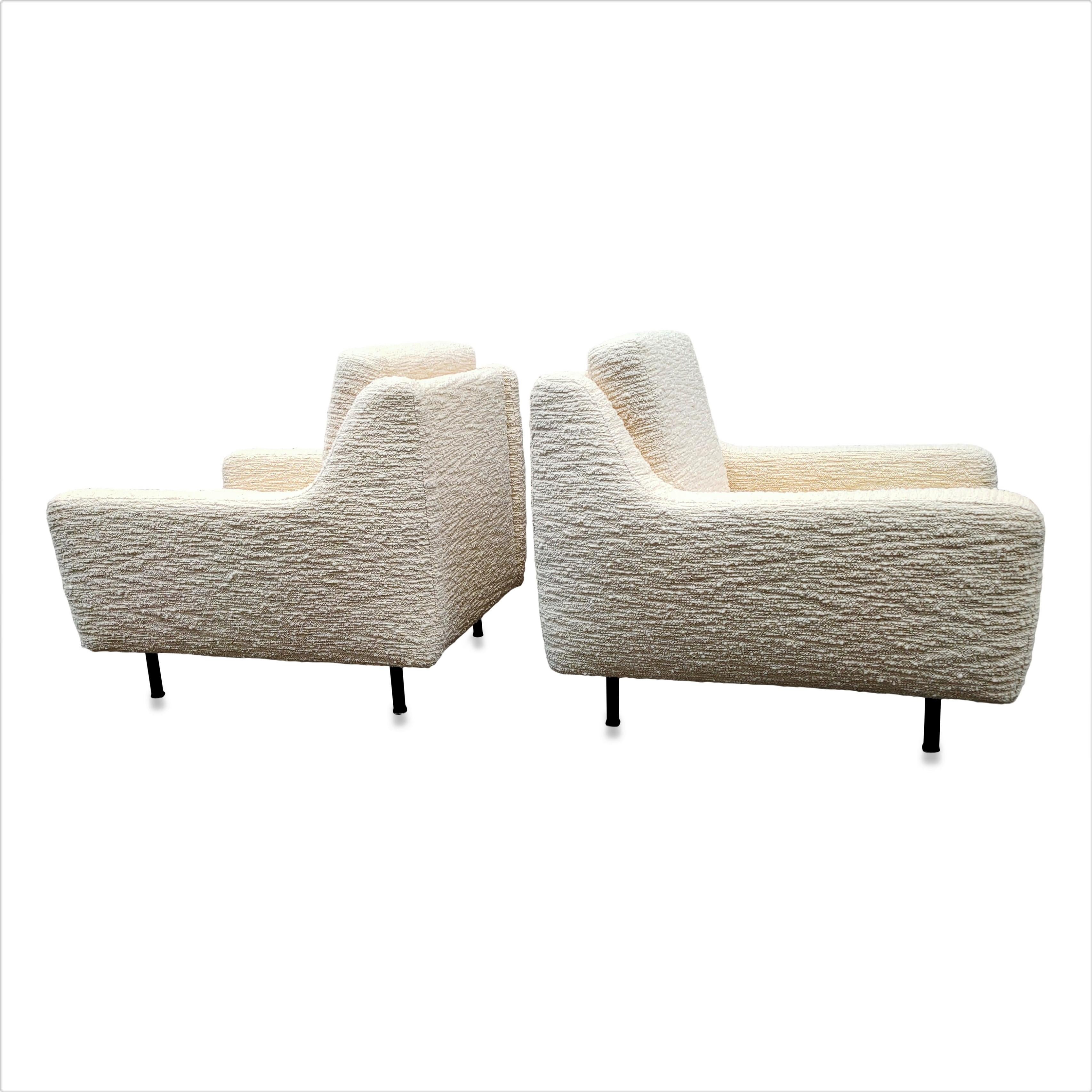 Late 20th Century Pair of 1970s Italian Armchairs in Creme 