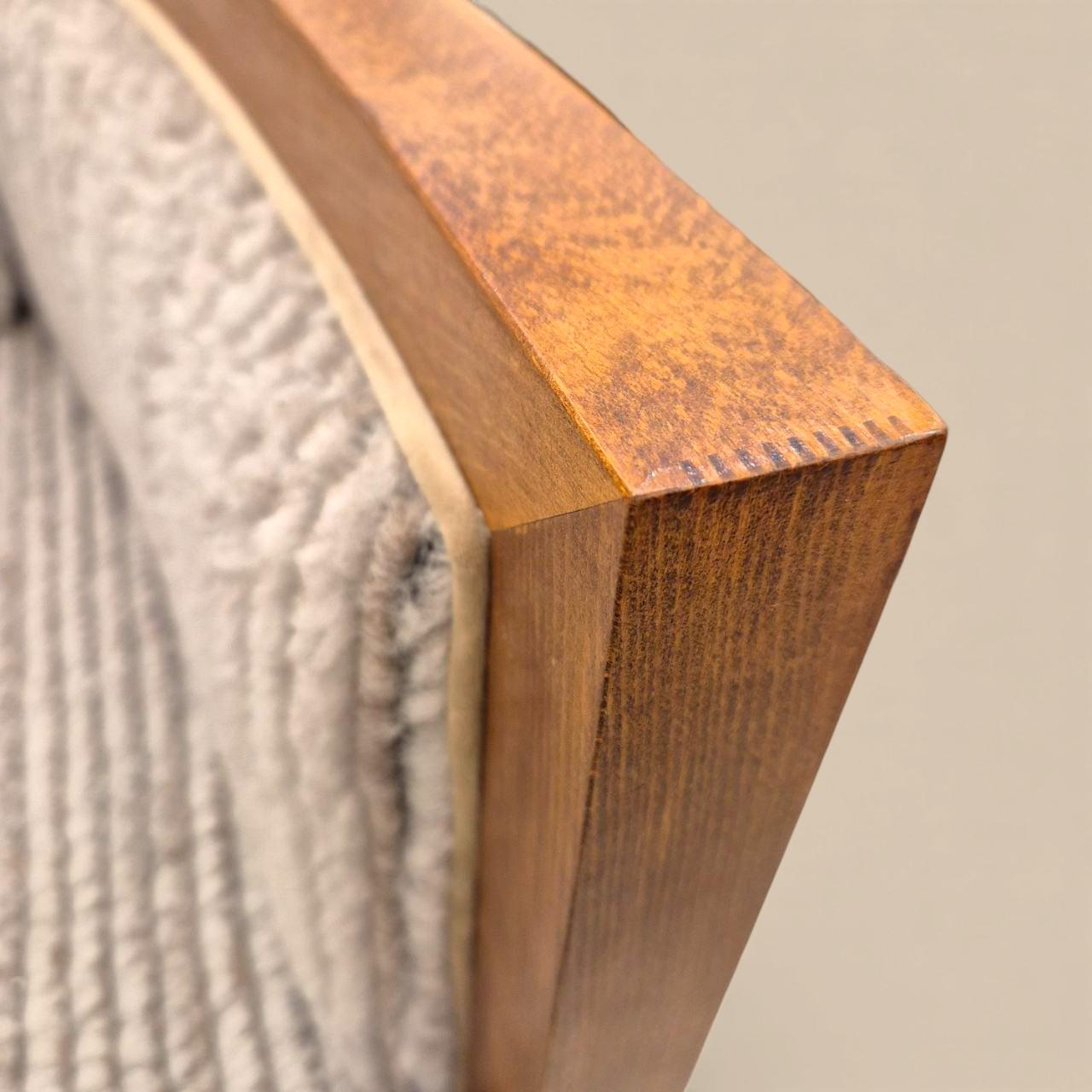 Pair of 1970s Italian Art Deco–Style Lounge Chairs in Fluffy Grey-Beige Upholste in vendita 7